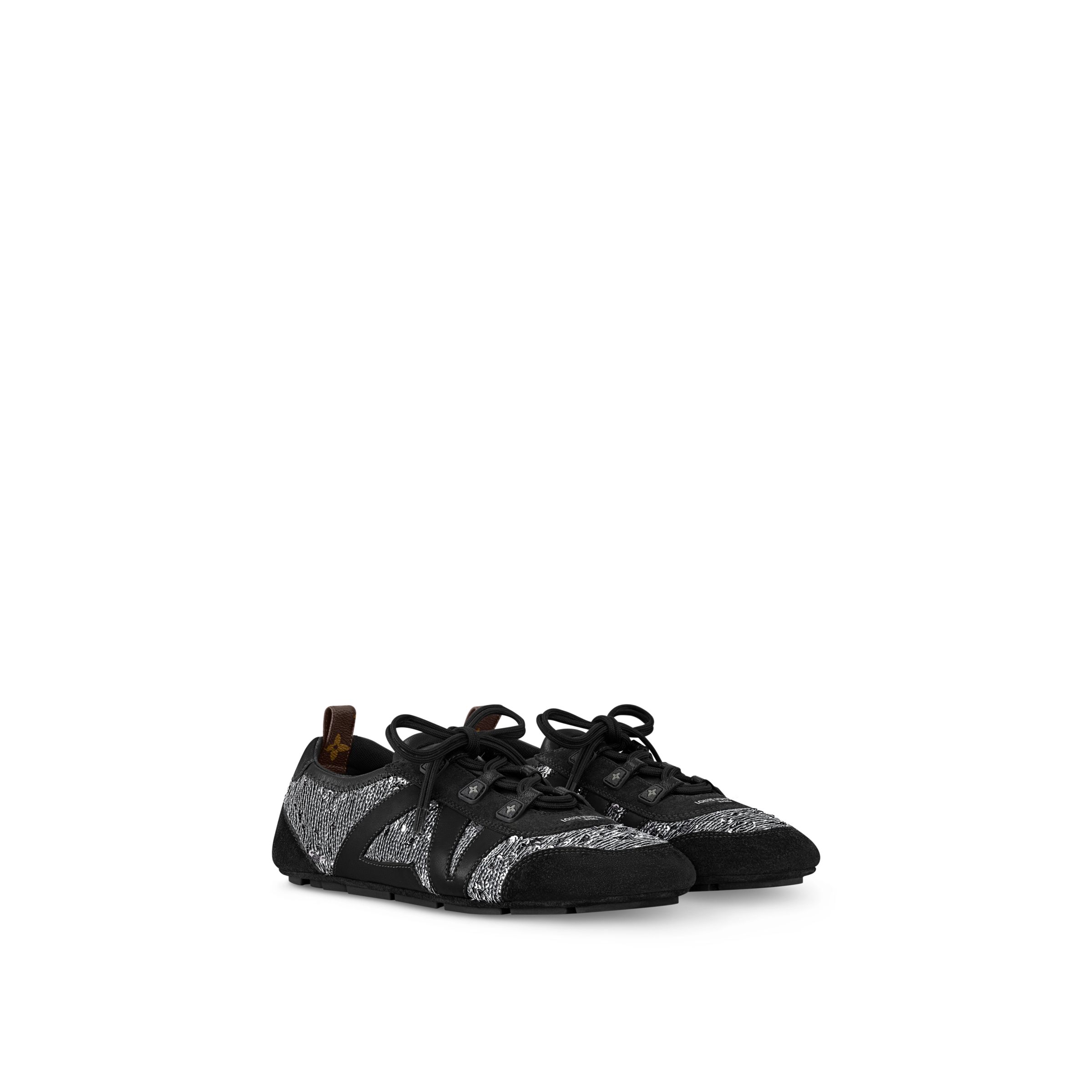 亮片LV Sneakerina造型前衛,鞋面綴以絨面小牛皮飾邊。NT$38,600(路易威登提供)