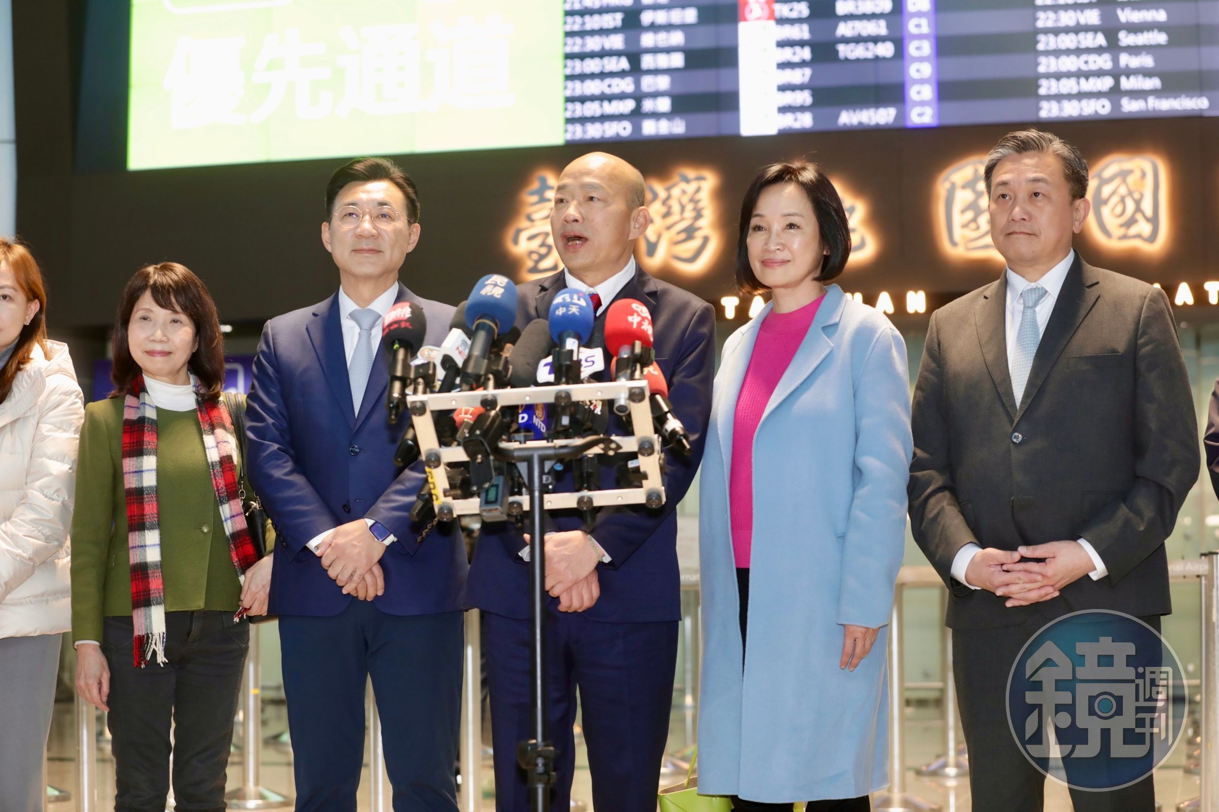 韓國瑜率團訪美「爆出大紅盤」 與俞大㵢距離川普僅25公尺