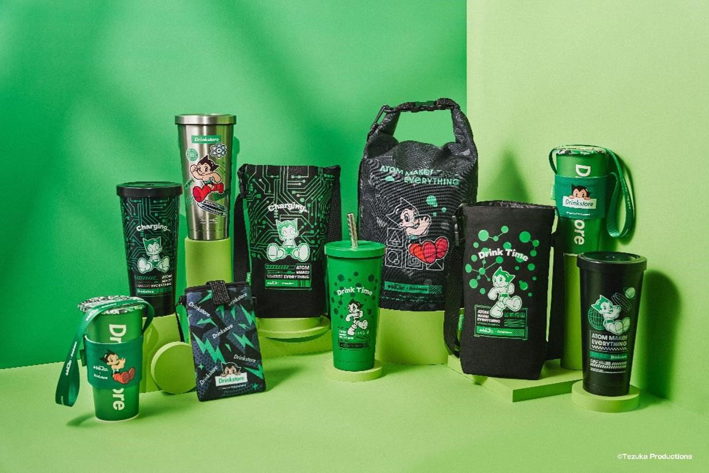 Drinkstor與「原子小金剛Astro Boy動畫版60週年」聯名的週邊商品從平日生活到野外露營都派得上用場。(Drinkstore提供)