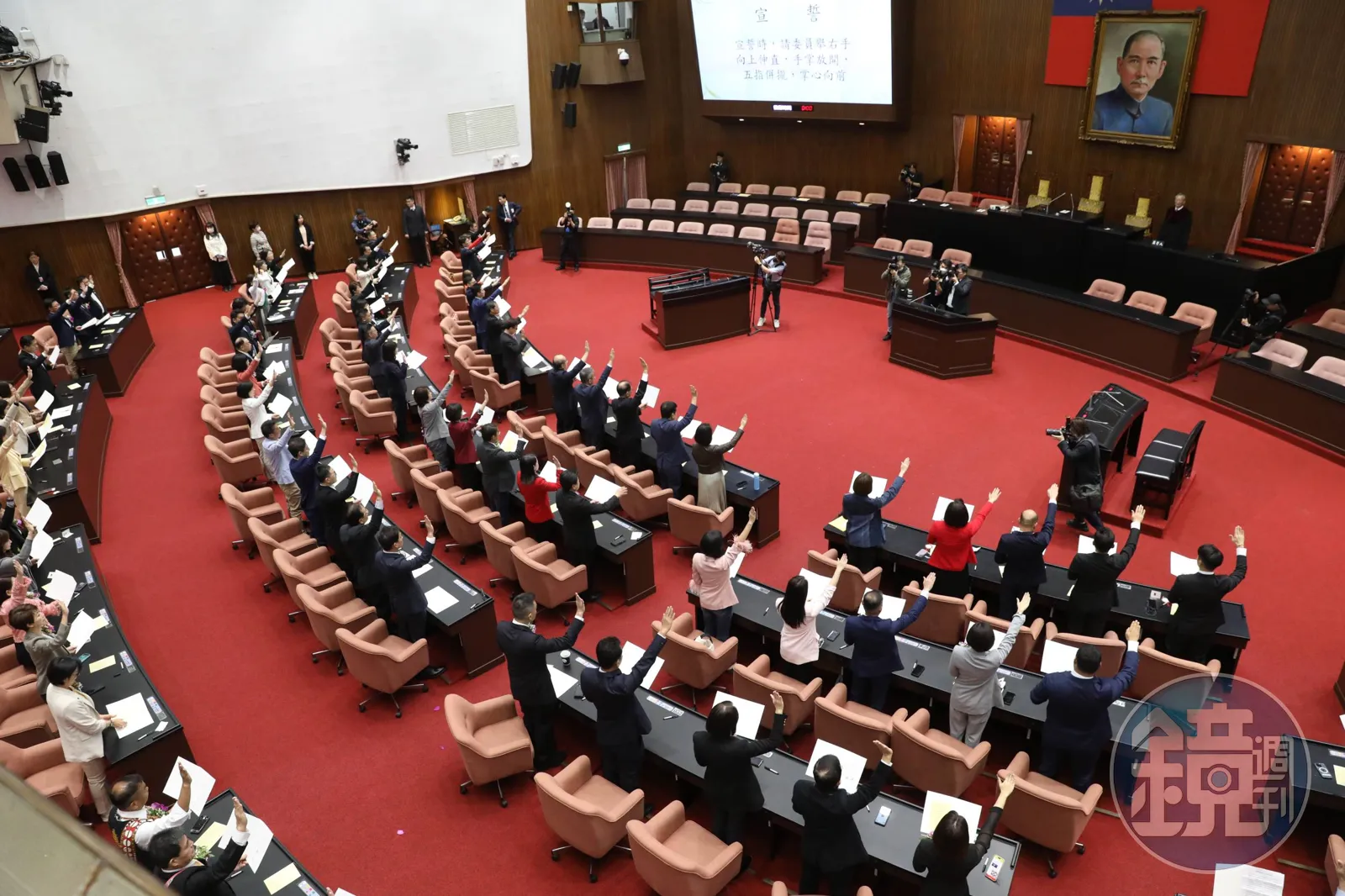 一名正妹立委前年底起,接連收到網友傳送鹹濕與辱罵訊息,憤而提告。示意圖。(本刊資料照)