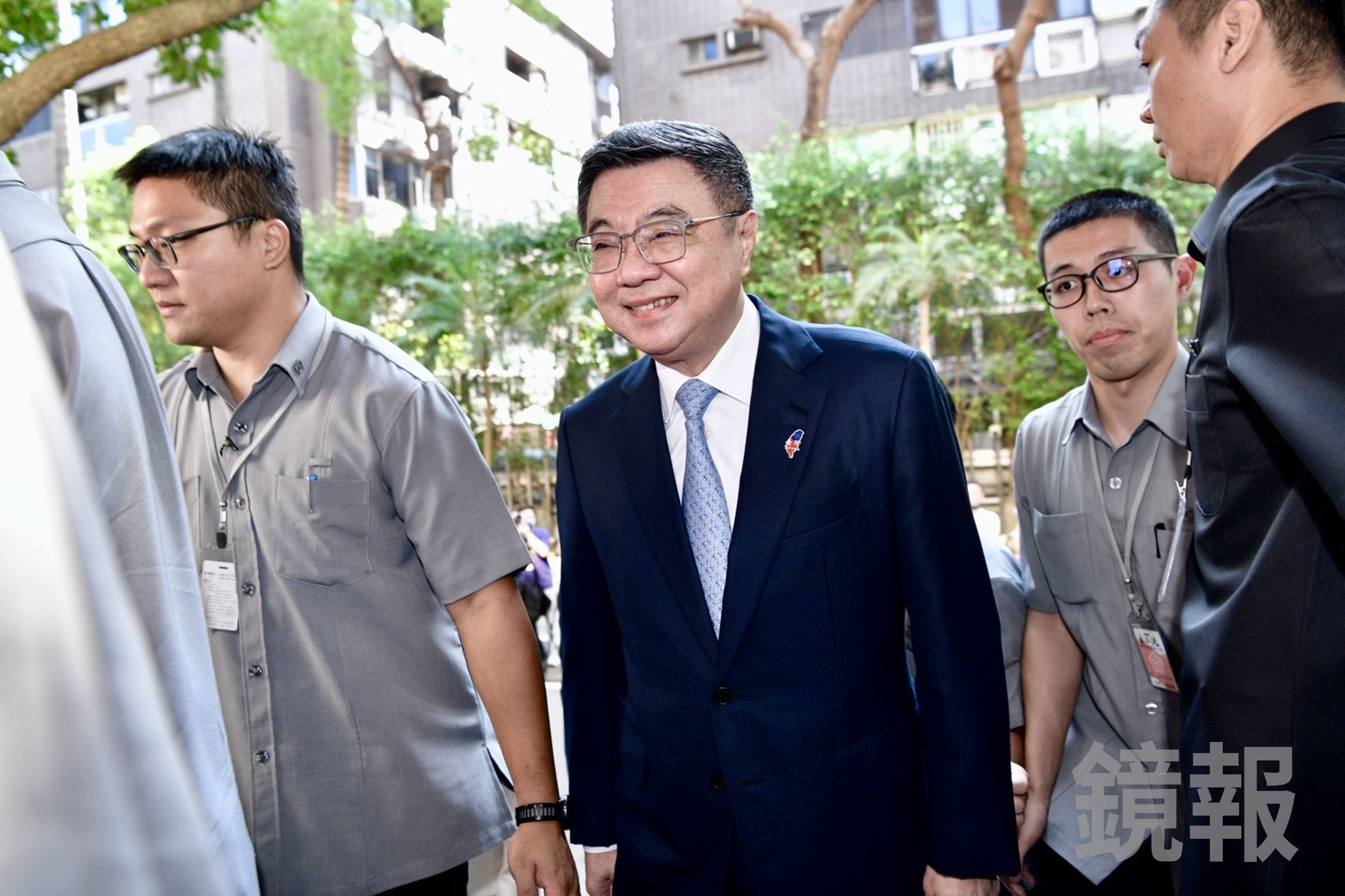 行政院長卓榮泰（圖）今日前往立法院進行施政報告前受訪時指出，中國從事危害人權的跨境鎮壓是事實，呼籲國人提高警覺。（鏡報李智為）