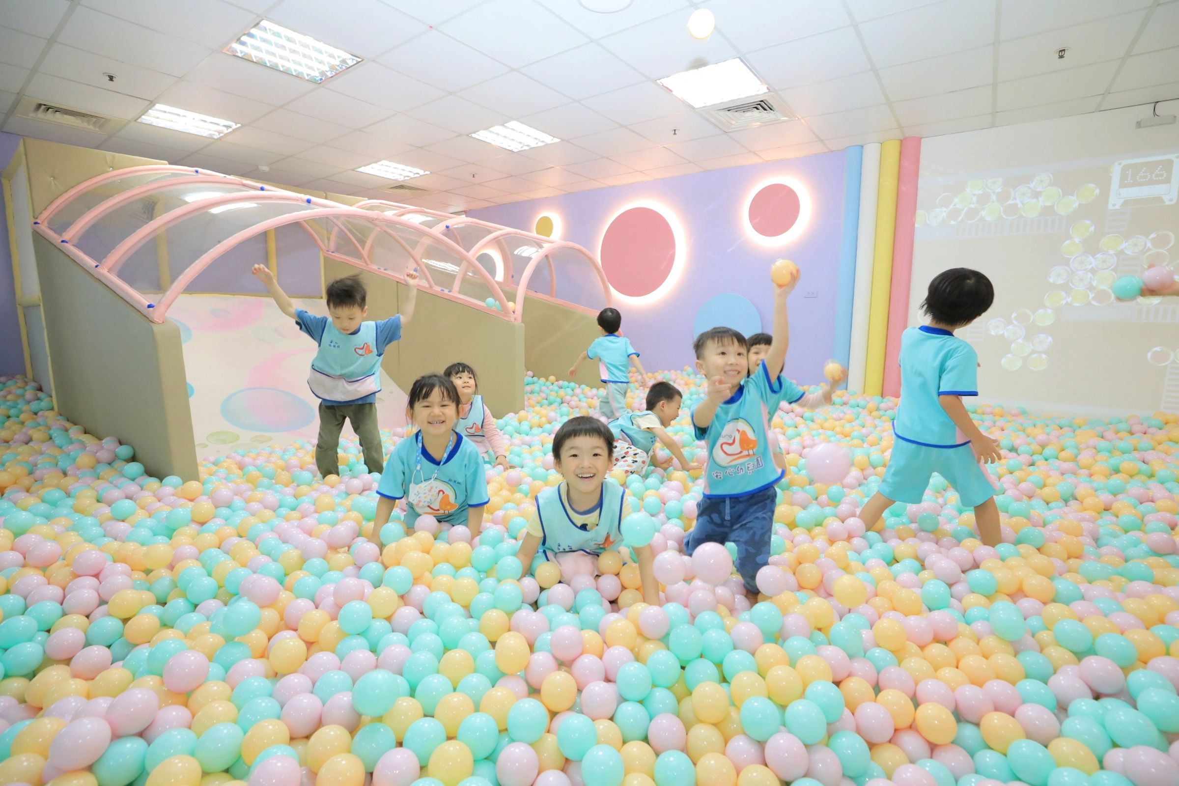 專為雨都孩子們打造的室內遊戲場。(基隆市政府提供)