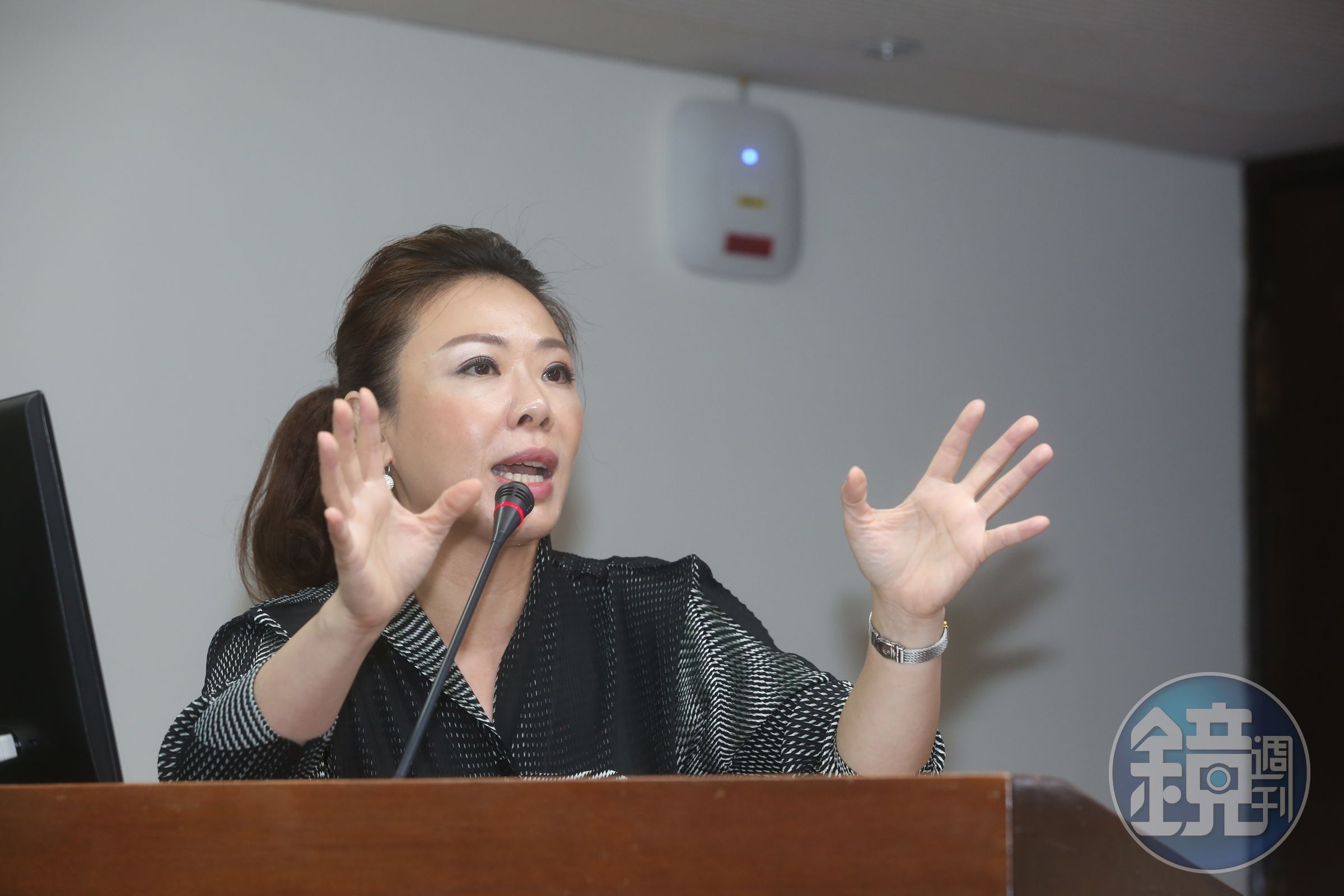 李彥秀被爆當上立委後就購置加州豪宅,且在中國三亞也置產。(本刊資料照)