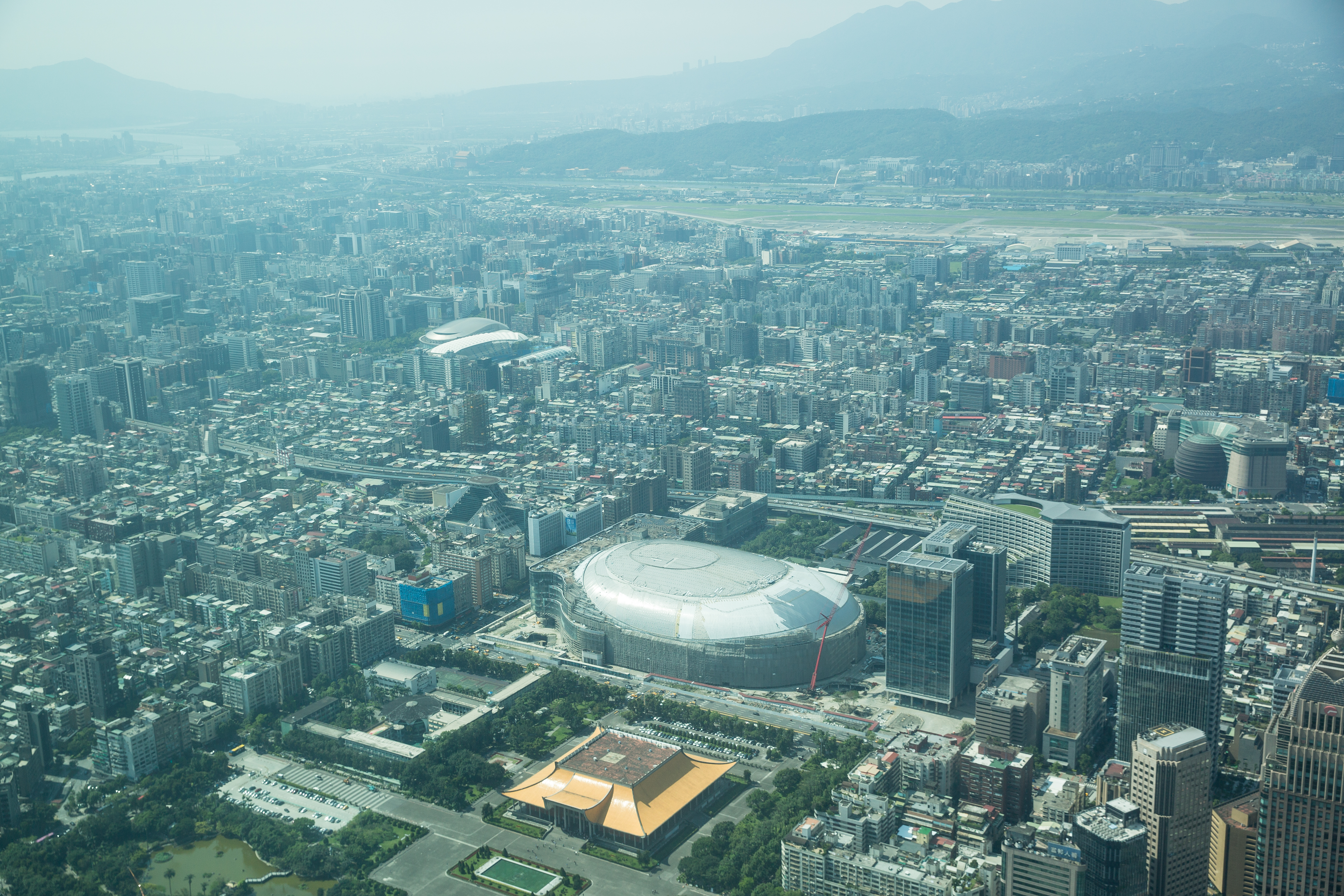 台北市今年第二季房價所得比來到15.52，除了高居六都之冠，也是全台第一。