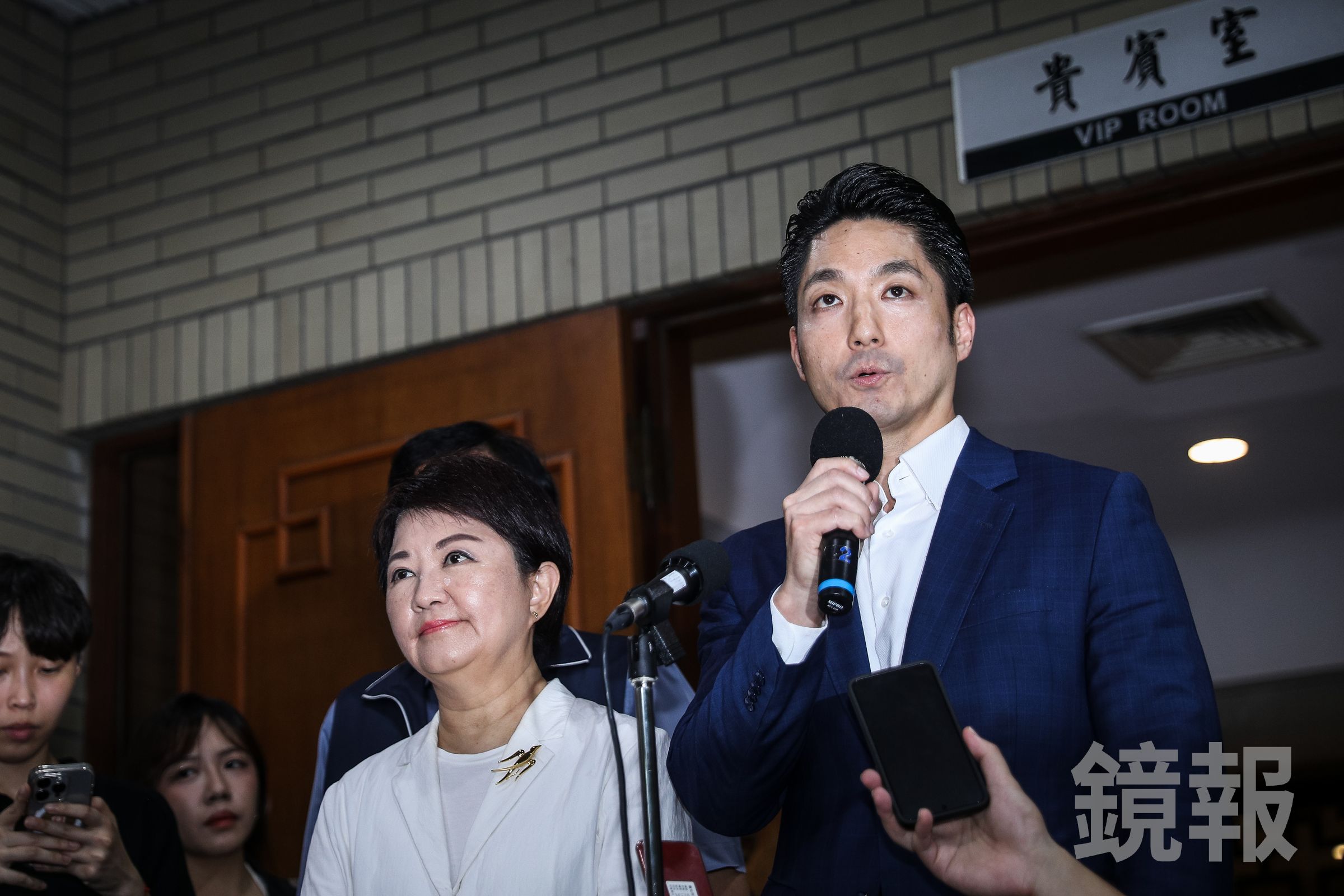 台北市長蔣萬安近日政治動作頻頻,引起外界高度關注,猜測他是否在為2028大選鋪路。(鏡報鄒保祥攝)