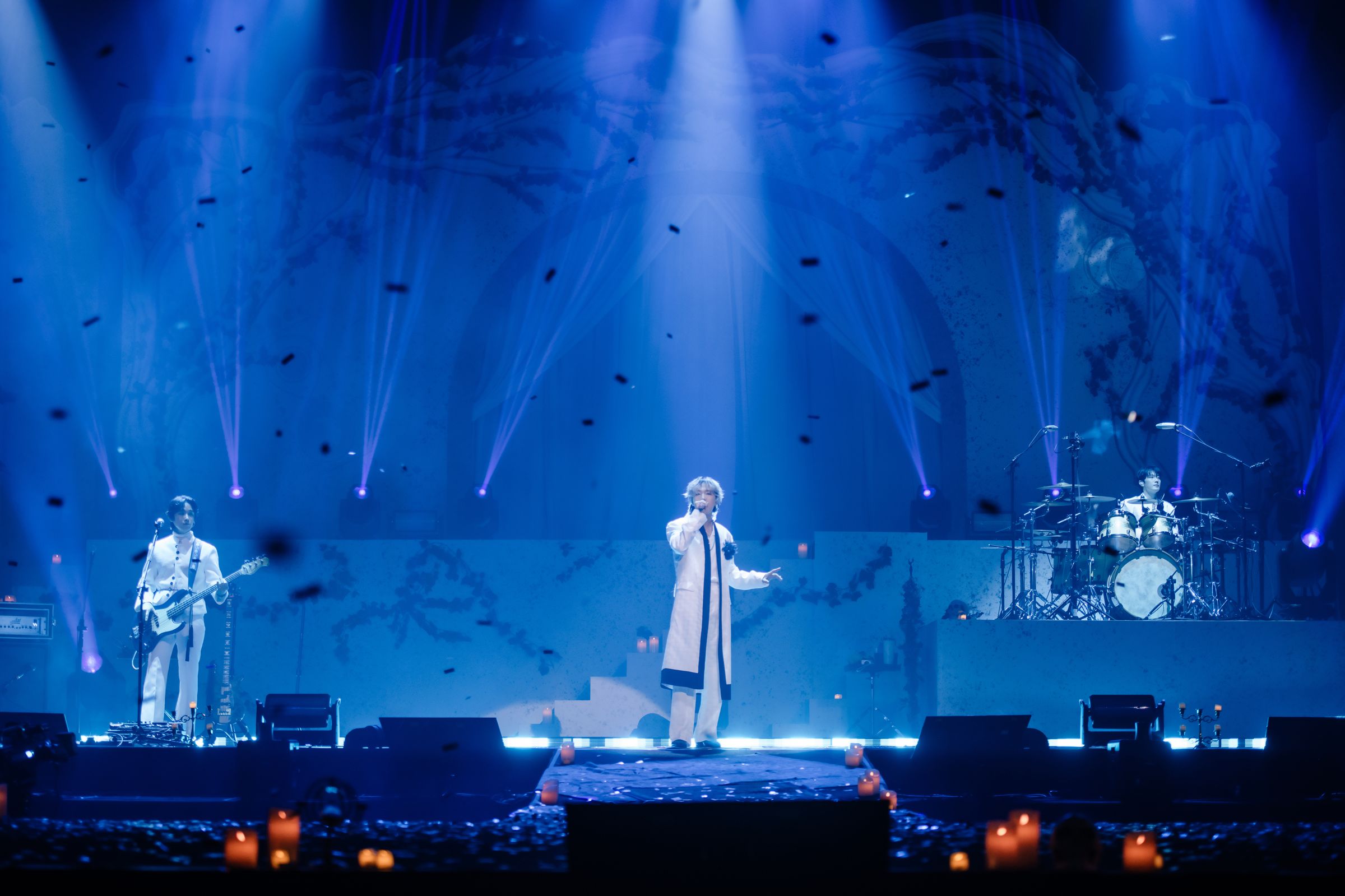 FTISLAND李在真、崔敏煥與李洪基以音樂陪伴粉絲度過熱力十足的夜晚,現場氣氛嗨到最高點。(希林國際提供)