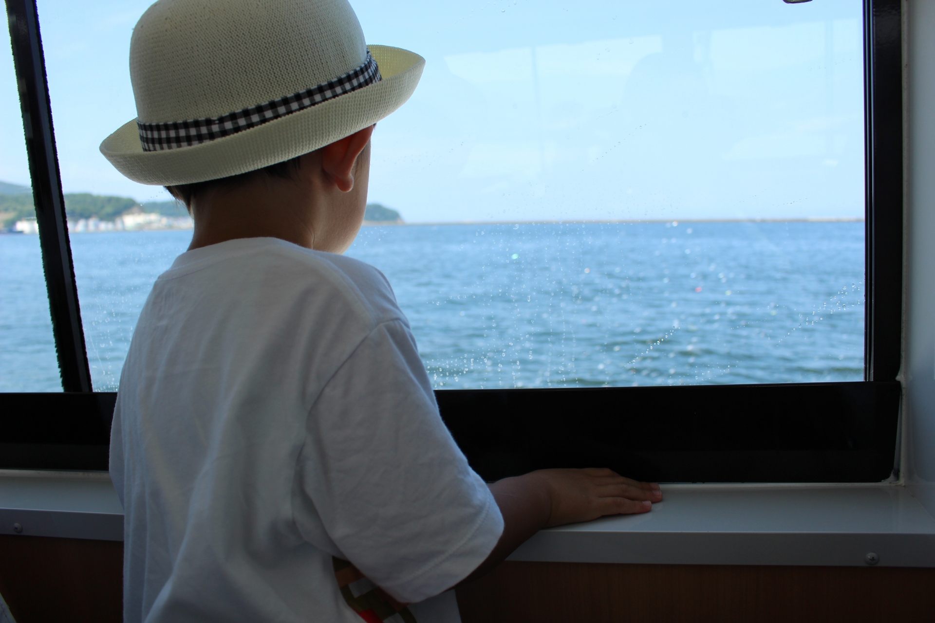 一名外國媽媽提到三歲兒子常常提到一個陌生名字，沒想到一查竟是19世紀的知名人物。（示意圖，photoAC）