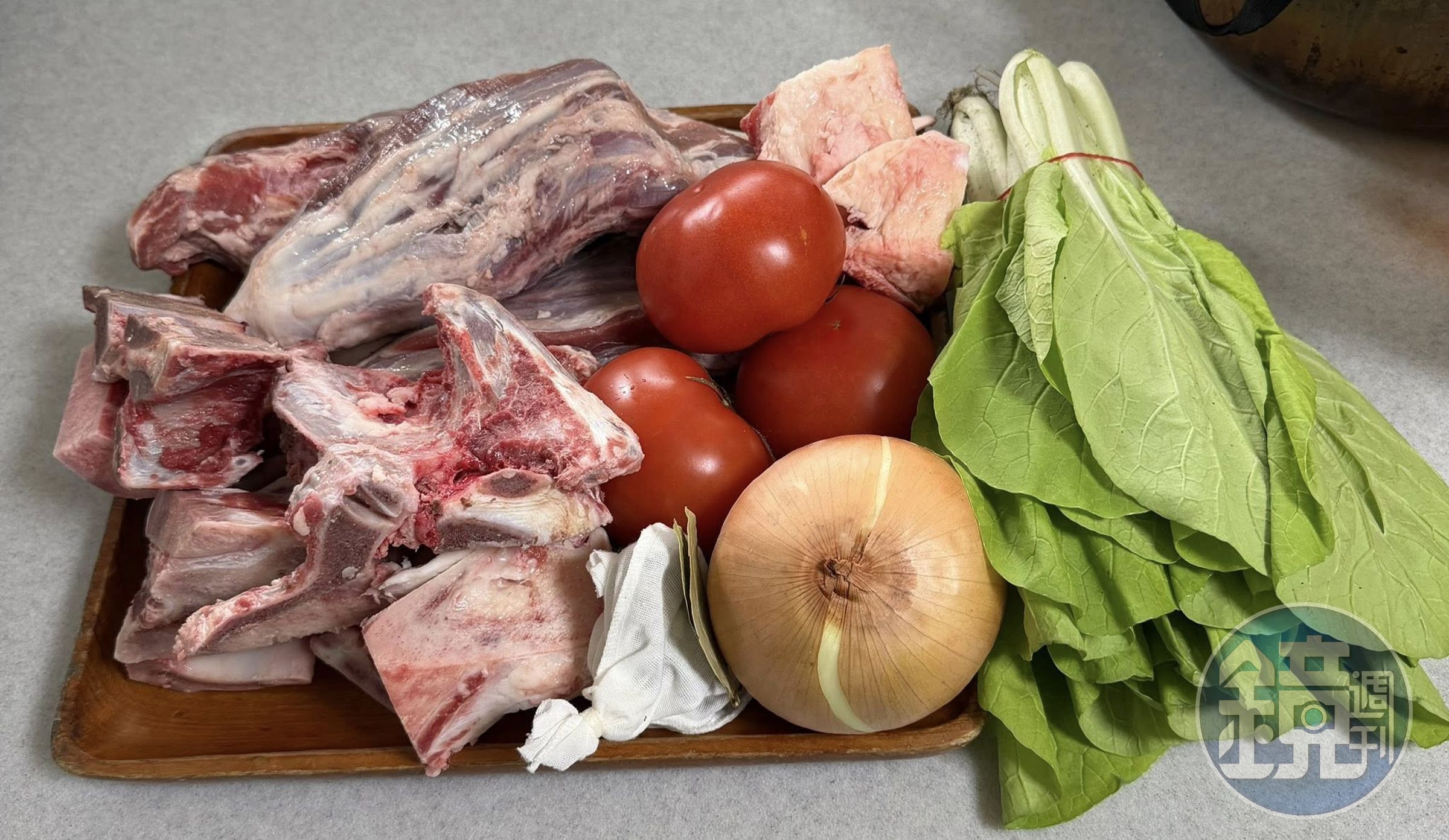 今日為牛肉麵準備的所有食材。