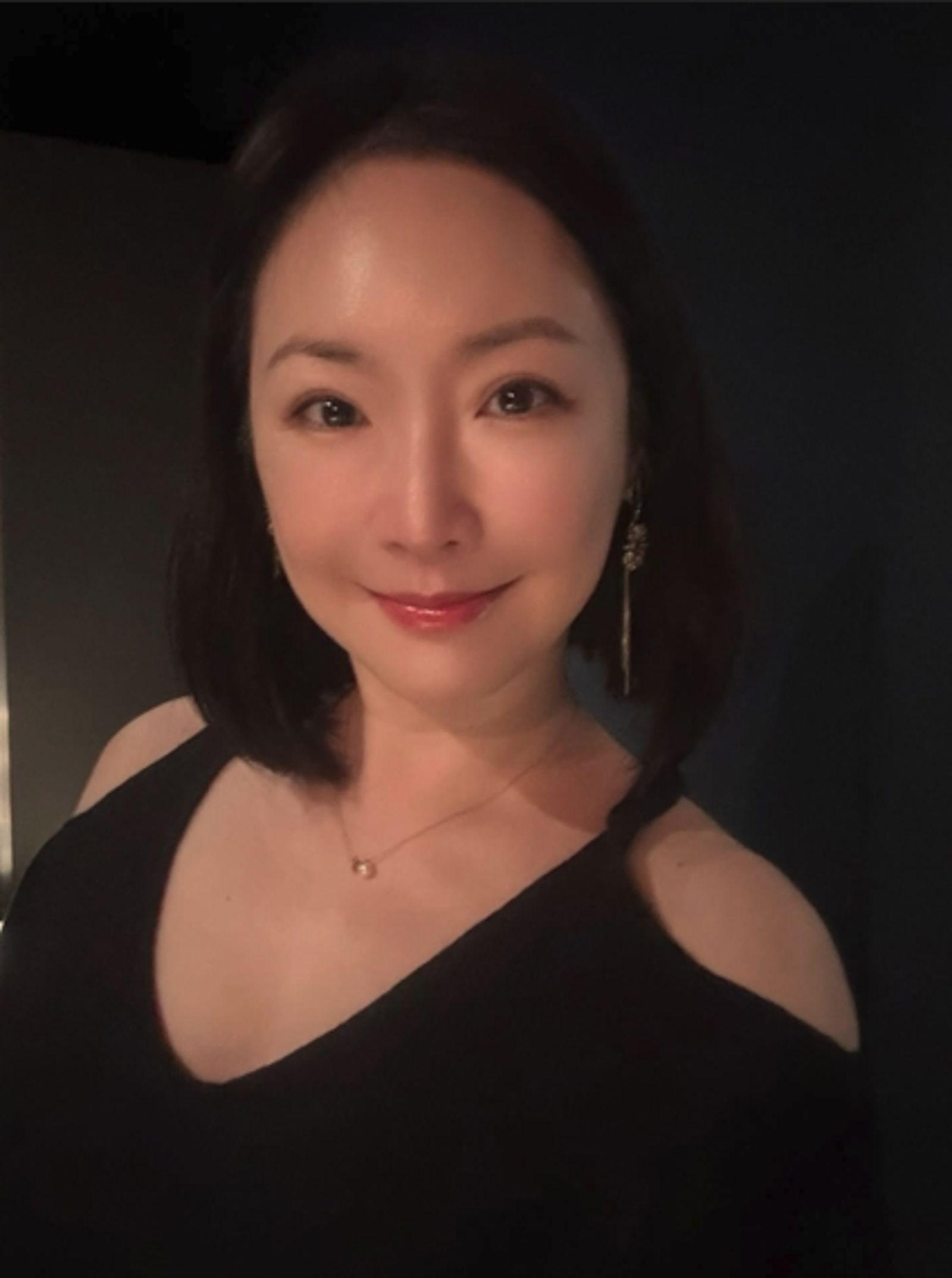 王俐人去年到朋友餐廳打工，竟遭到老闆娘嫉妒而開除。（翻攝自王俐人臉書）