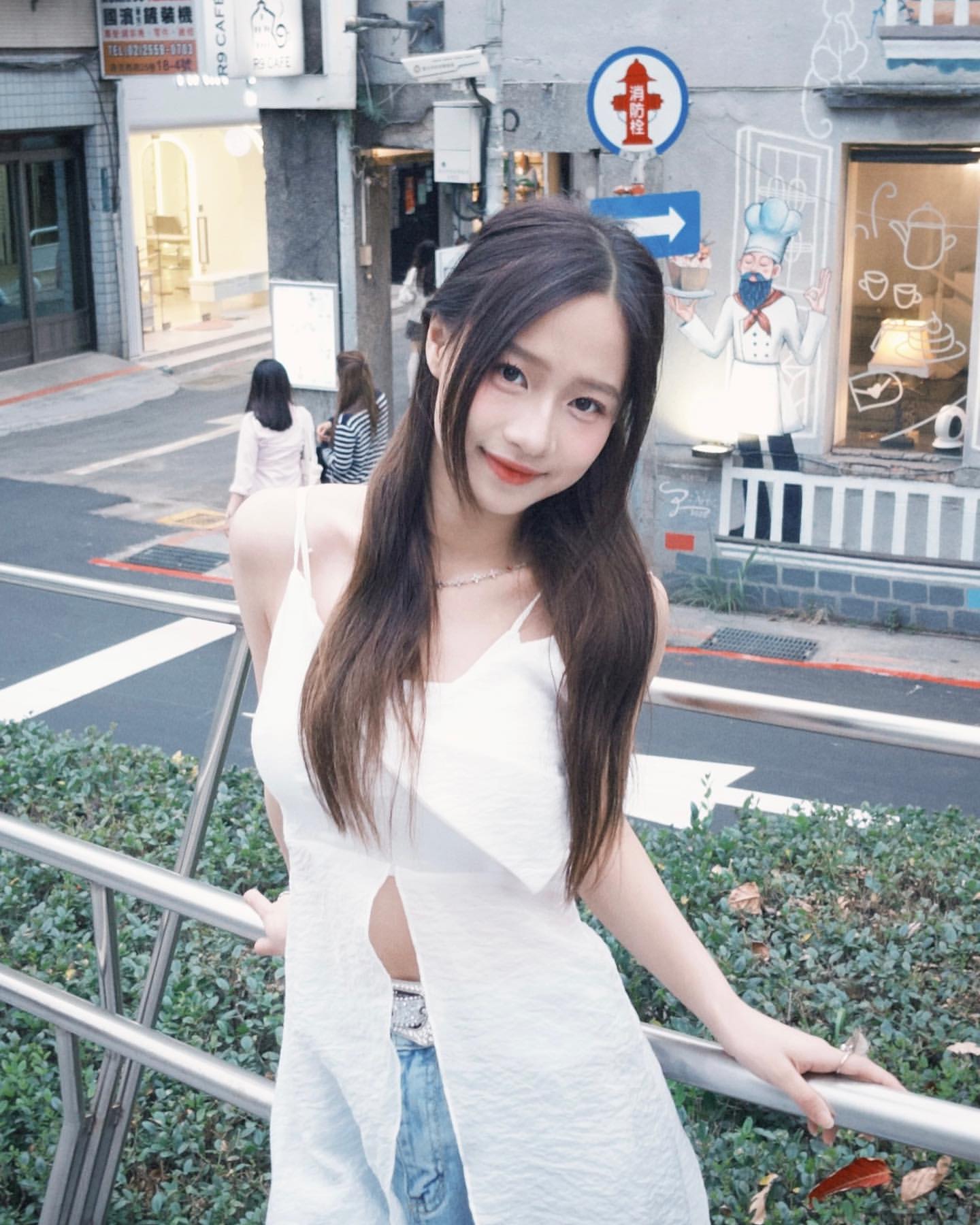 女團幽靈水晶成員蔡菜。（翻攝自蔡菜CC IG）