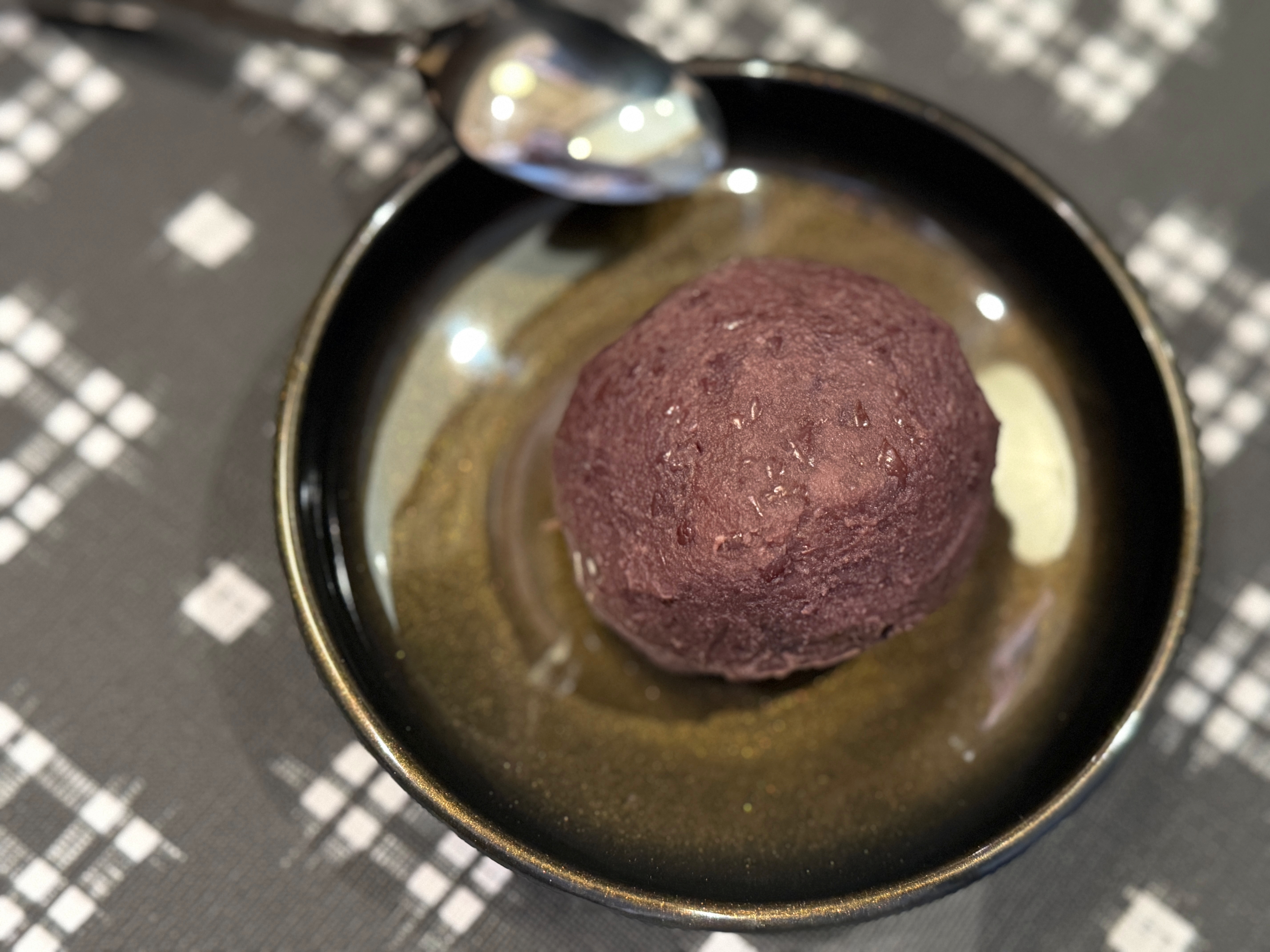 「牡丹餅」年銷量已突破450萬顆，成為資先生烏龍麵的招牌之一。（30元／個）
