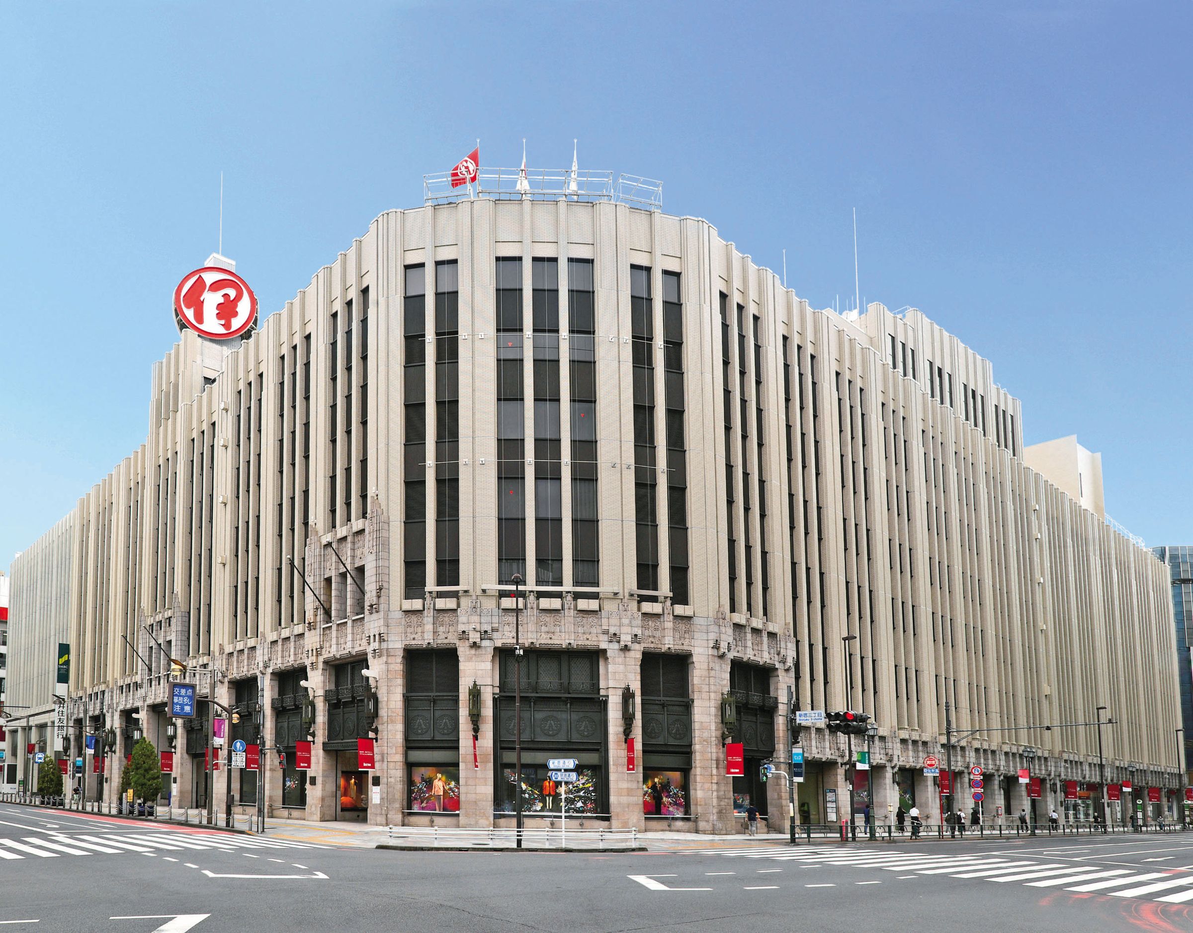 新光三越大股東三越伊勢丹，近年成為吳家兄弟爭相拉攏的要角。（翻攝伊勢丹官網）