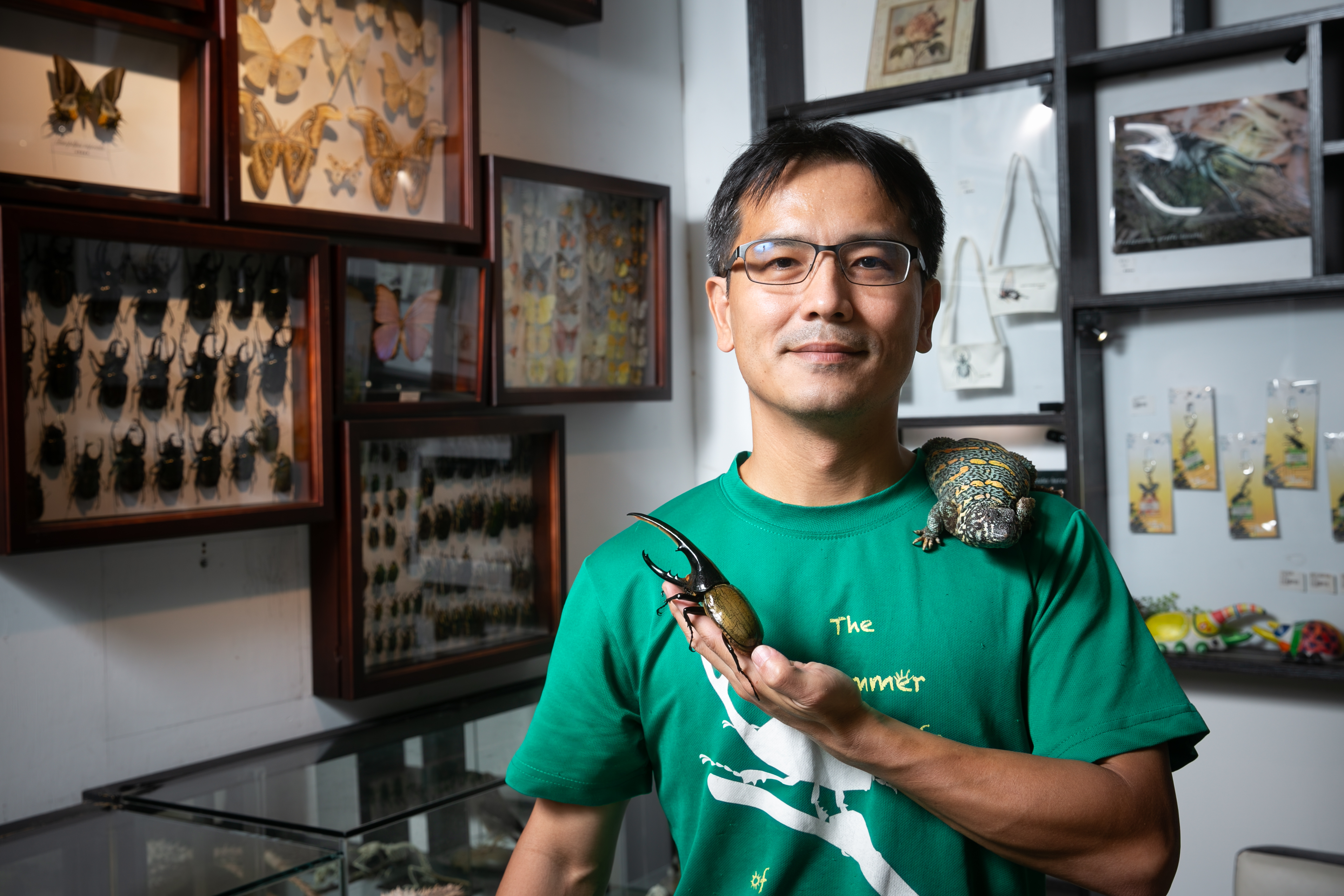 柯心平在蟲界人稱養蟲達人，曾破了多個養蟲世界紀錄和人工繁殖紀錄。