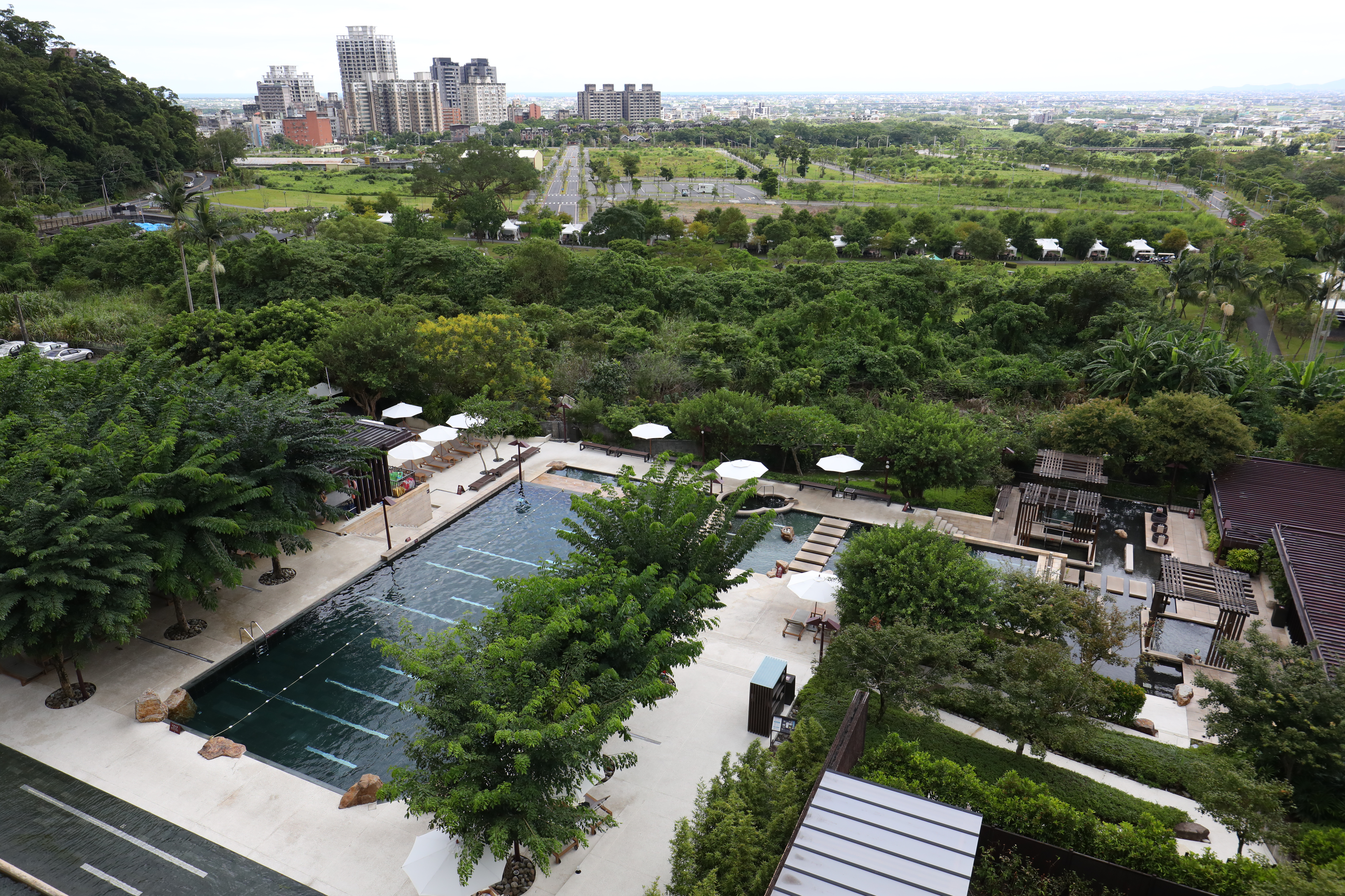 「礁溪老爺酒店」今年20歲了，經過大規模改裝後，依舊展現沉穩低調的迷人性格。