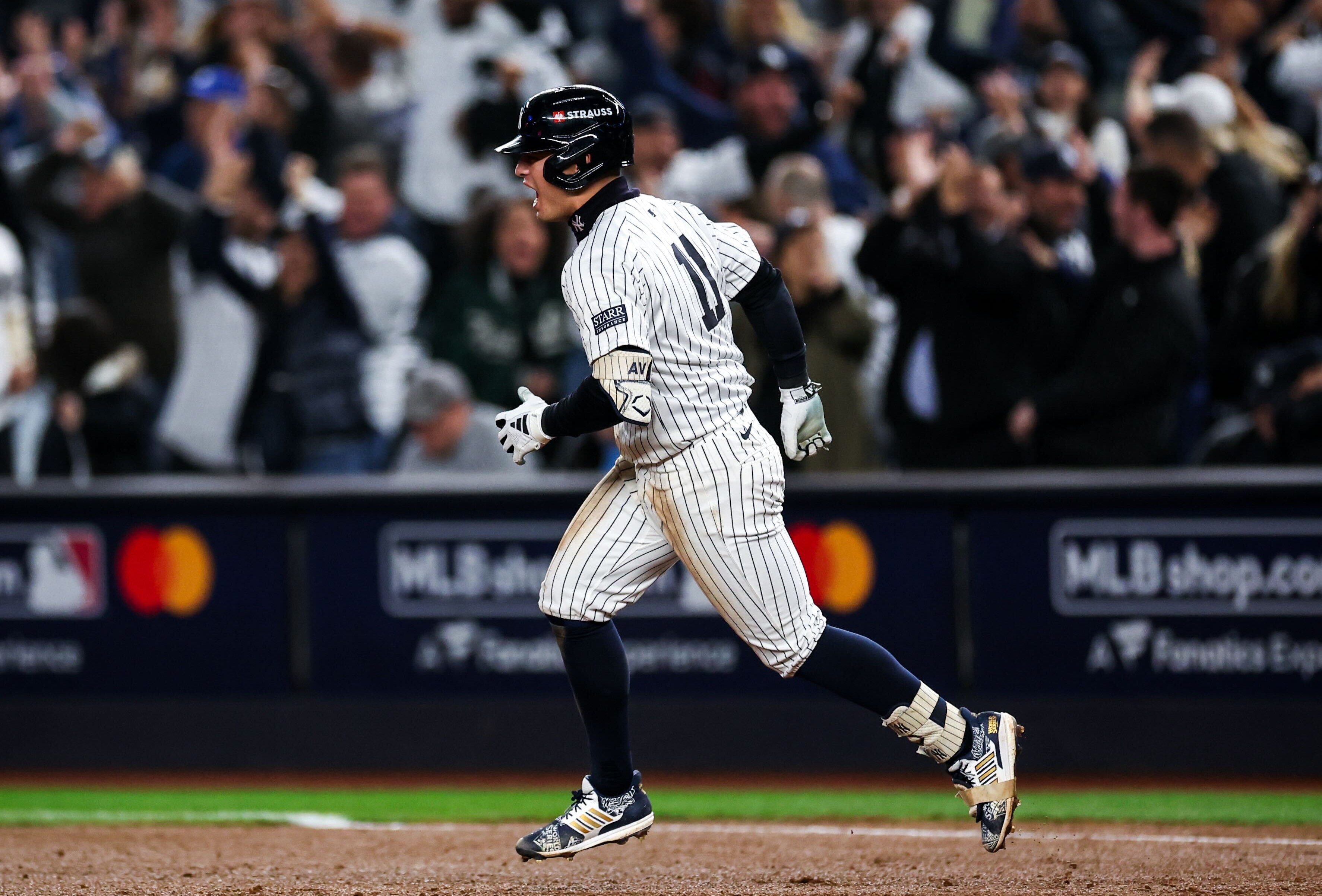 沃爾皮的滿貫砲為洋基扭轉頹勢、激勵士氣，洋基也成功擊敗道奇收下今年世界大賽第一勝。（翻攝自X @Yankees）