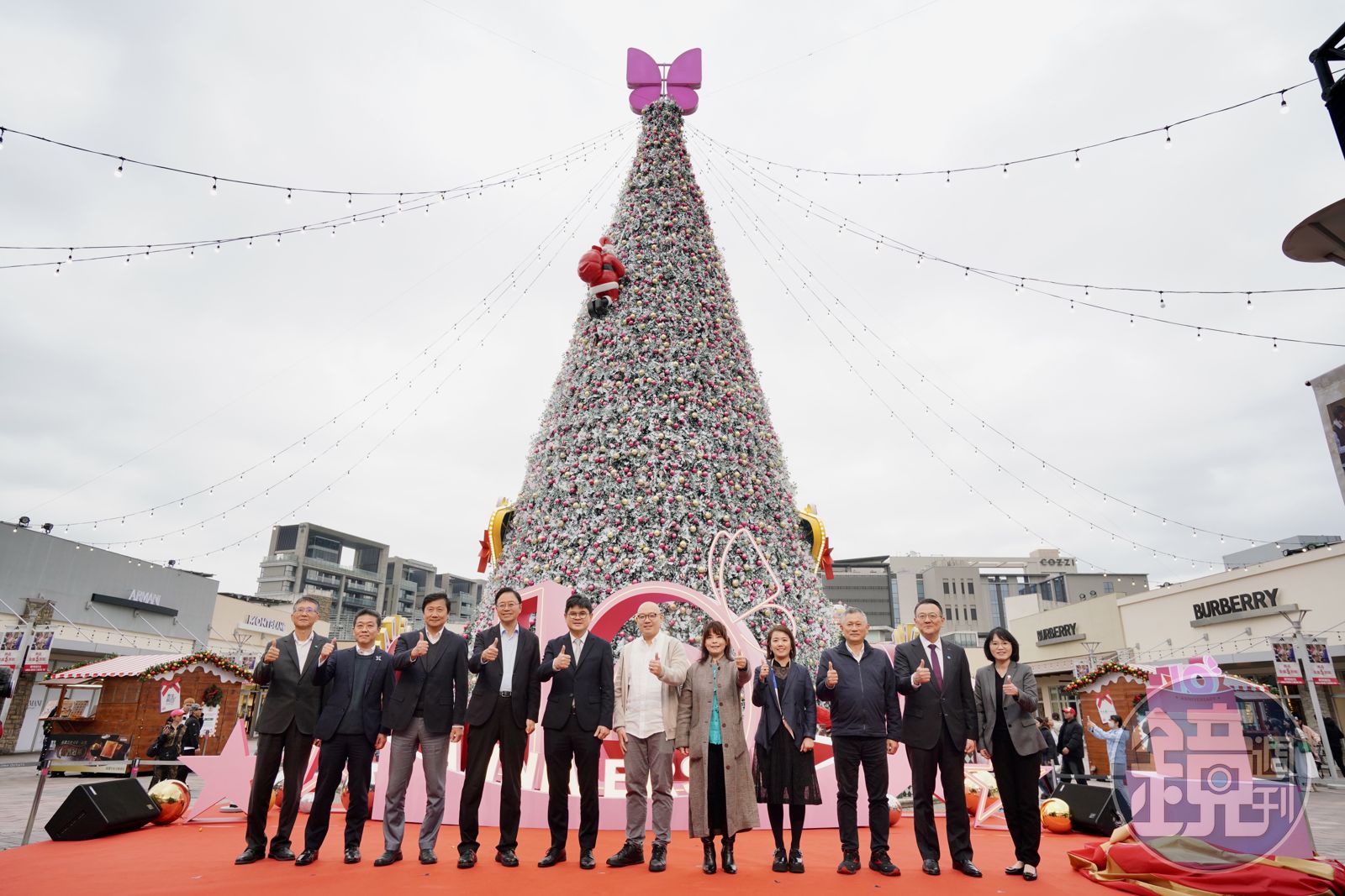 走進華泰名品城，一片耶誕裝飾，過節氣氛濃濃充斥於空氣中。