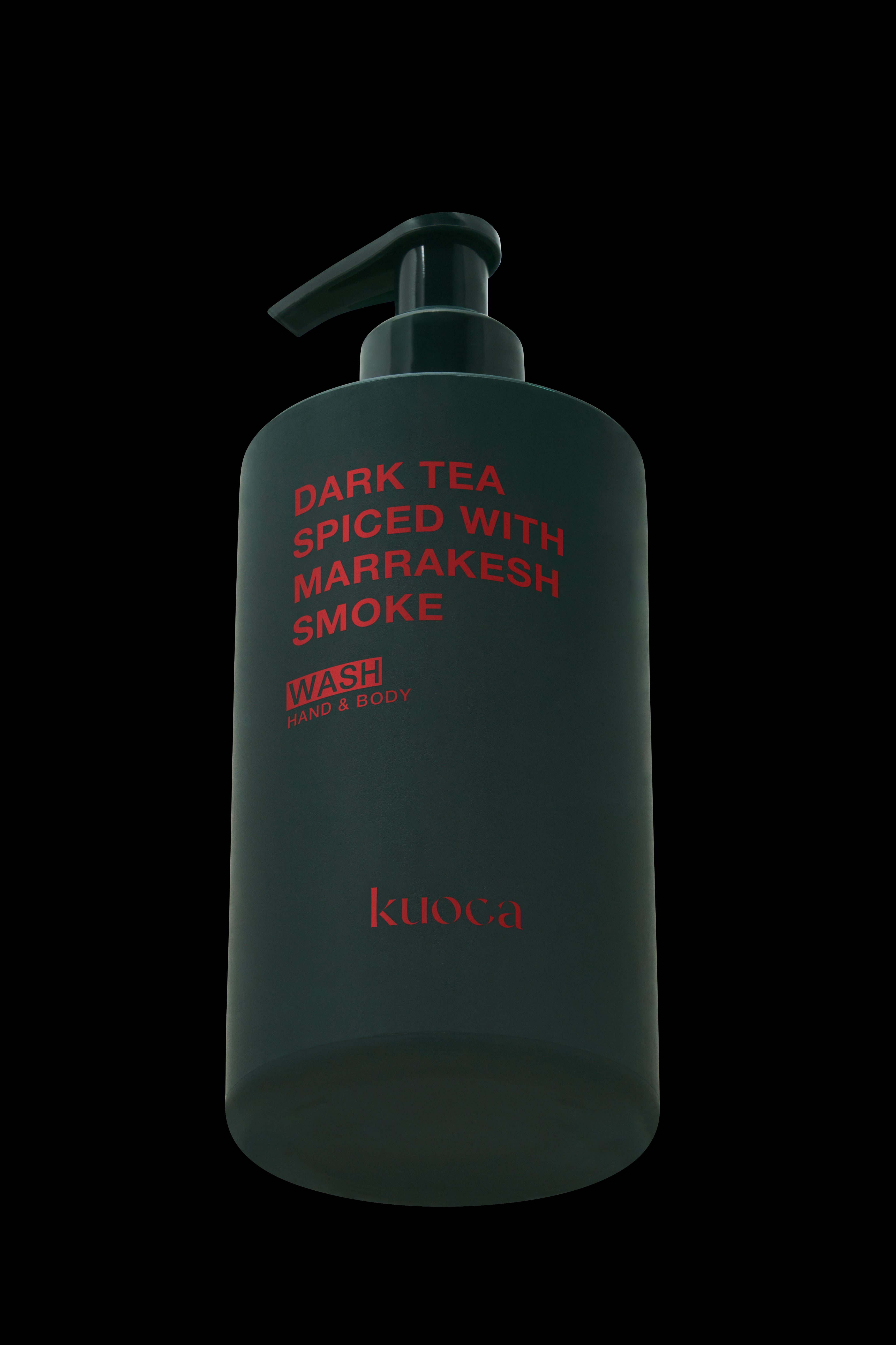 黑茶手部與身體潔膚露。300ml/NT$1,200(kuoca提供)
