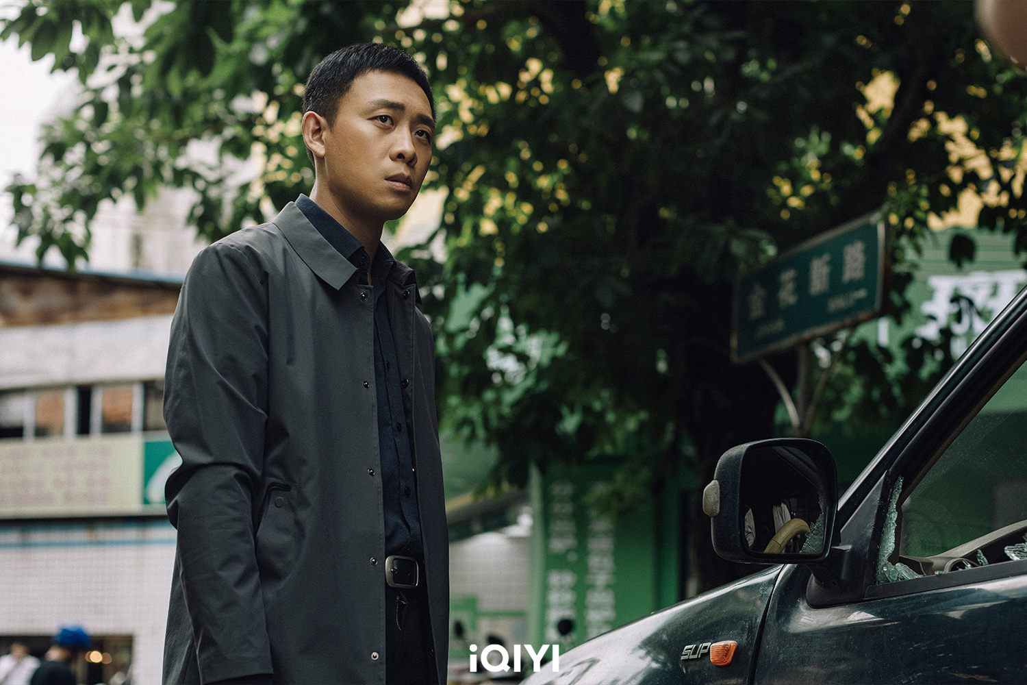 張譯去年在刑偵劇《狂飆》演出超出色,這次首度挑戰檢察官角色。(愛奇藝國際站提供)