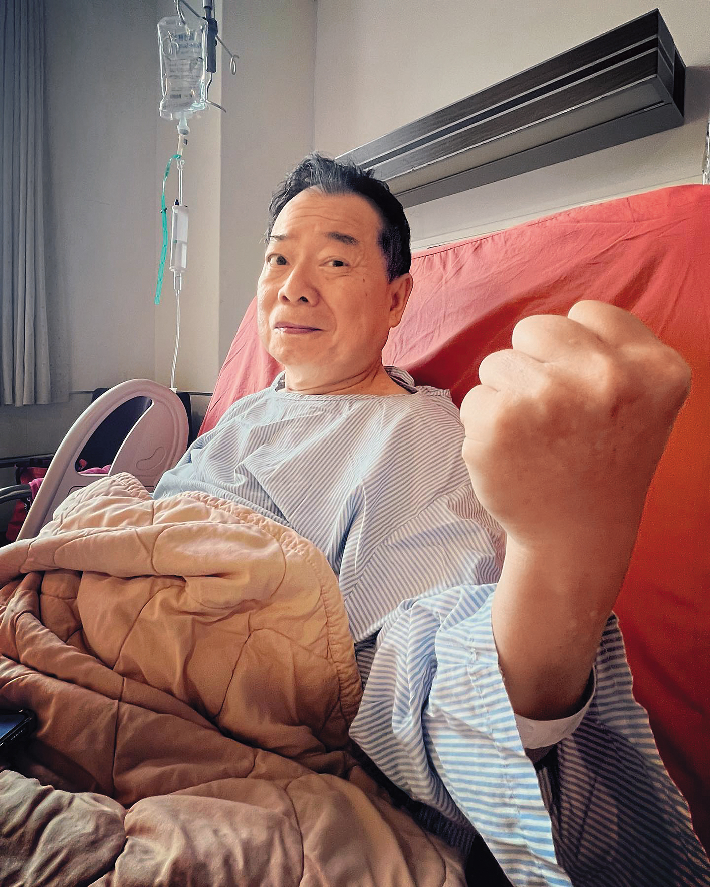 廖錦德雖未照顧爸爸，但廖峻中風第一時間，他都會在社群發文。（翻攝自錦德臉書）
