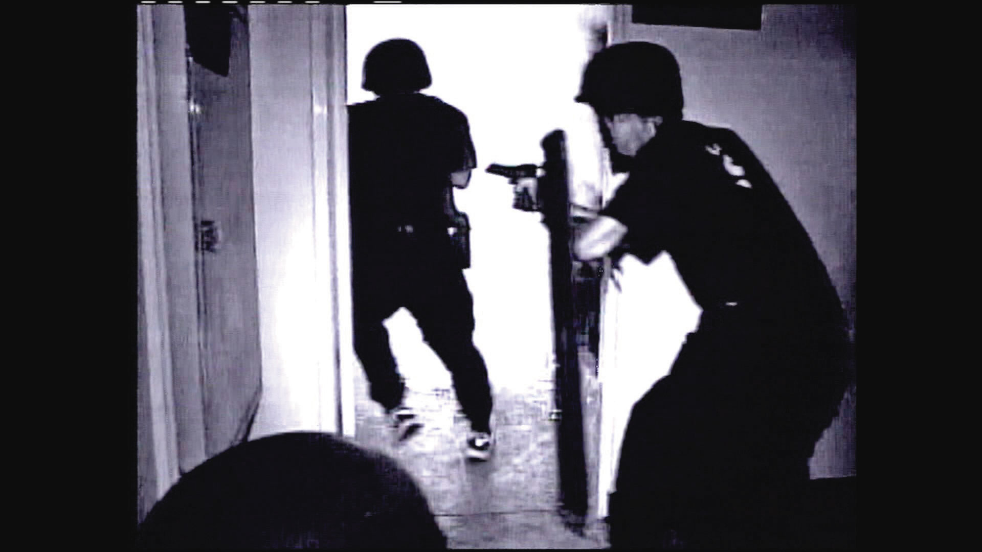 警方攻堅林博文黨羽石中信住處，雙方駁火數十槍。示意畫面。（東森新聞提供）