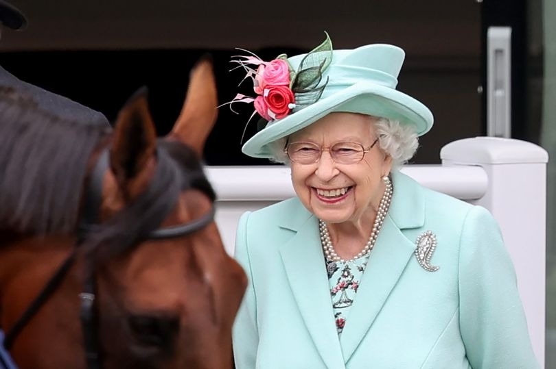 伊莉莎白二世2021年出席皇家雅士谷賽馬會。（翻攝getreading.co.uk）