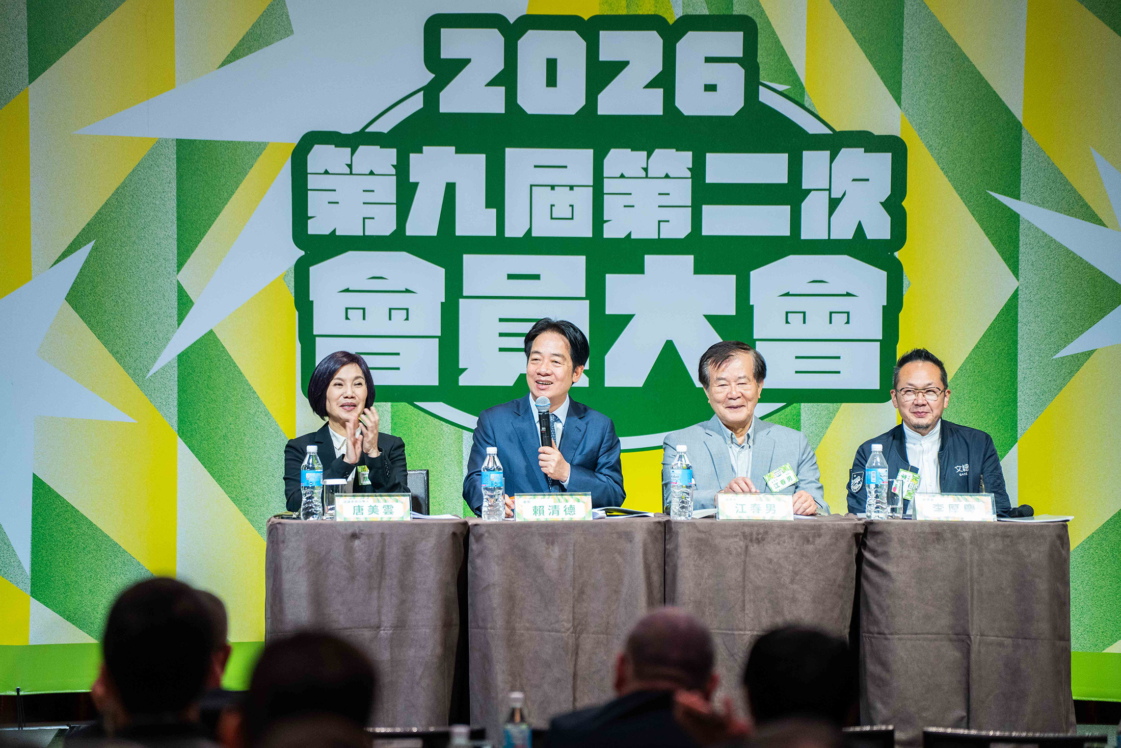 中央社新任董事長內定由文總副會長江春男(右二)出任。圖為今年3月文總會員大會畫面。(翻攝文總網站)