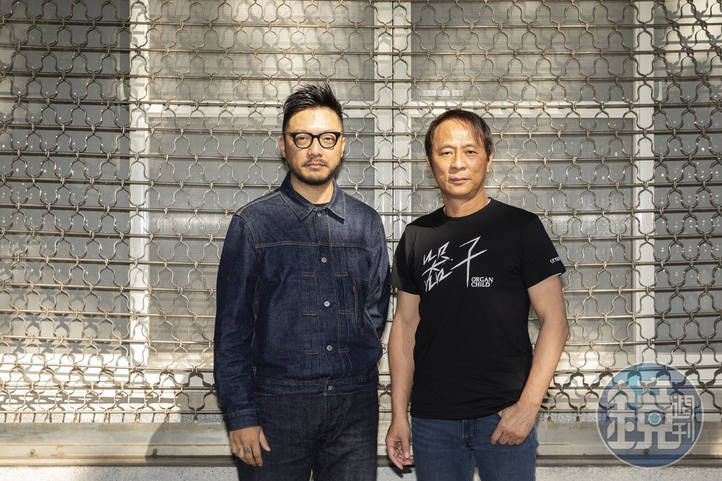 製片人梁宏志(右)與導演簡學彬(左)攜手合作,打造商業類型電影。