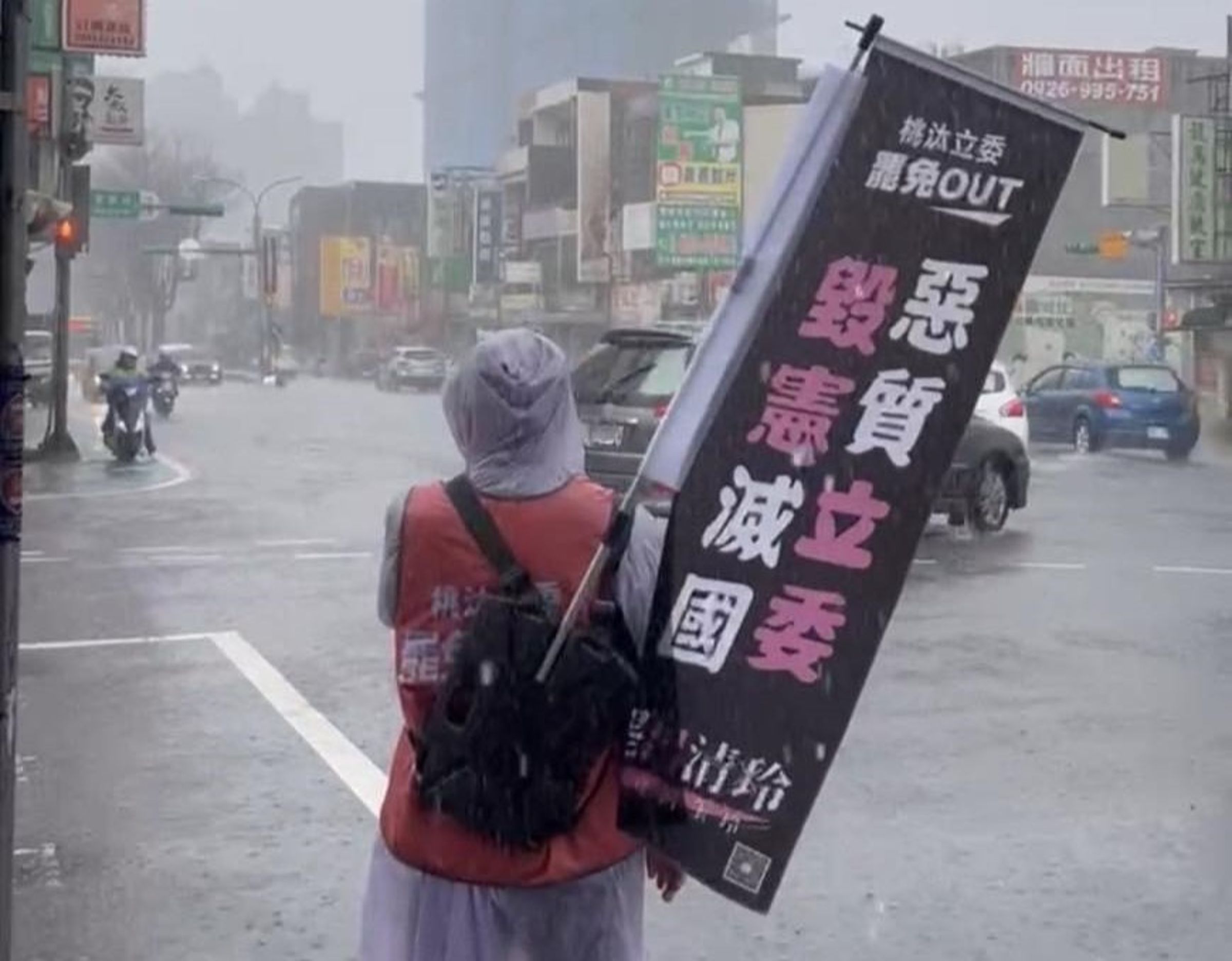 有媒體報導稱罷免呂玉玲的團體用剴剴案騙連署,罷團嚴正駁斥,石明謹也提出3點打臉。(翻攝自罷呂清玲,罷免呂玉玲臉書)