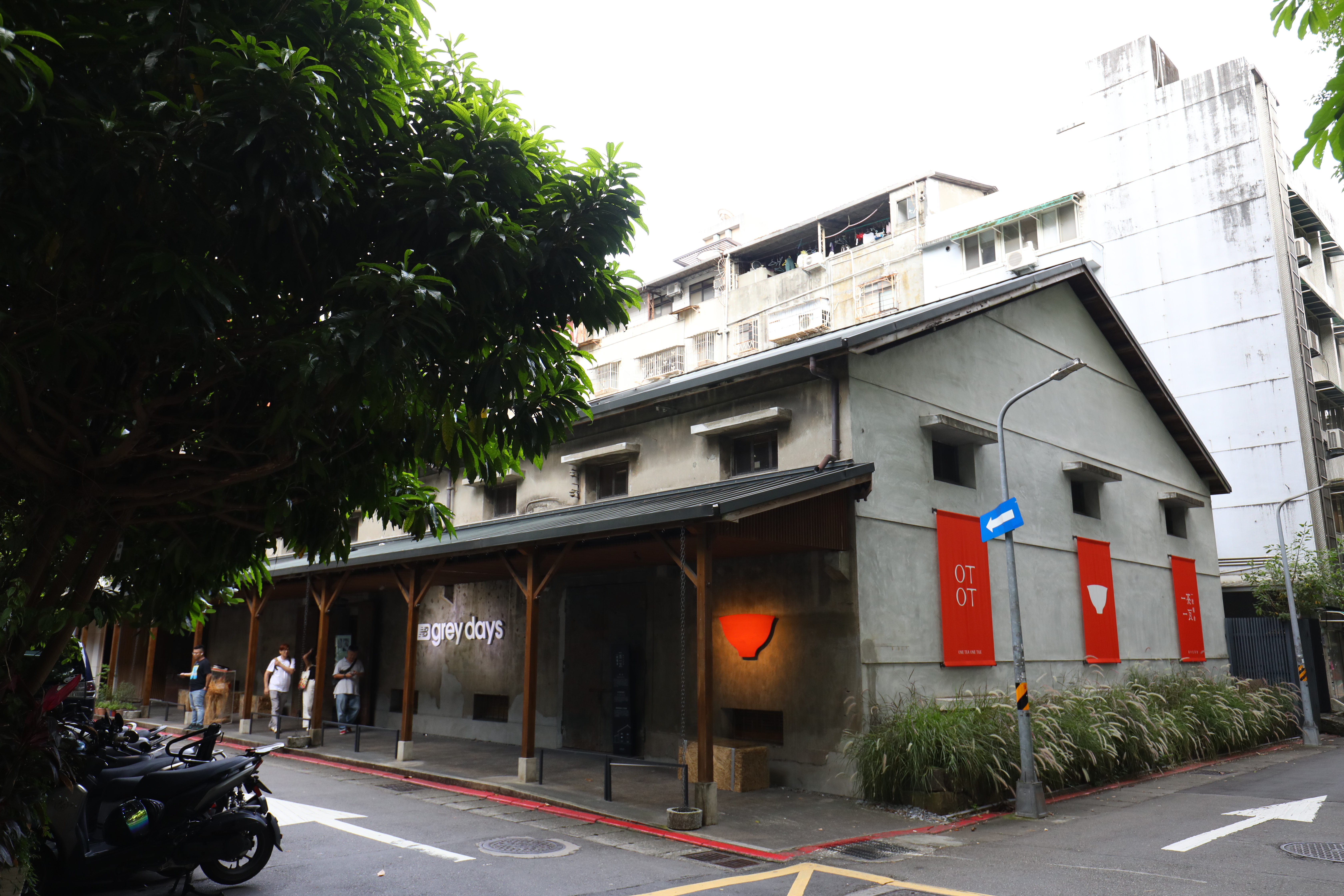 一號糧倉是建於1944年、具有防濕隔熱的統制倉。