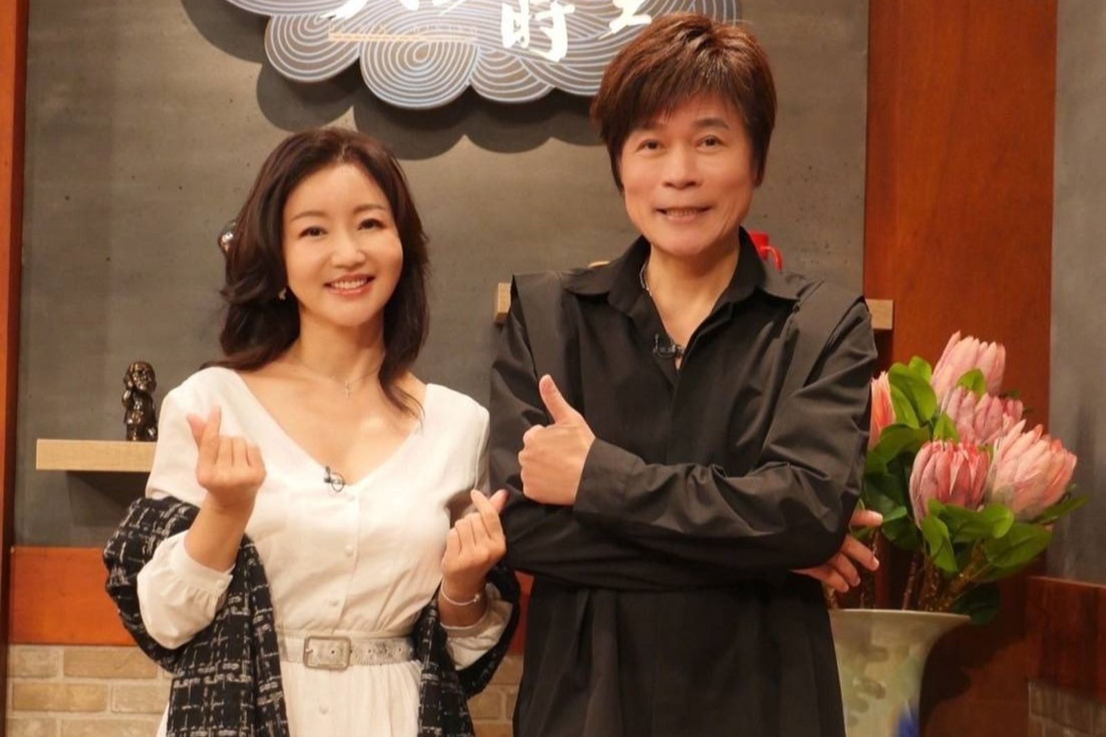 洪榮宏先前證實與妻子張瀞云分居，因張瀞云需回高雄照顧高齡老母。（翻攝自洪榮宏臉書）