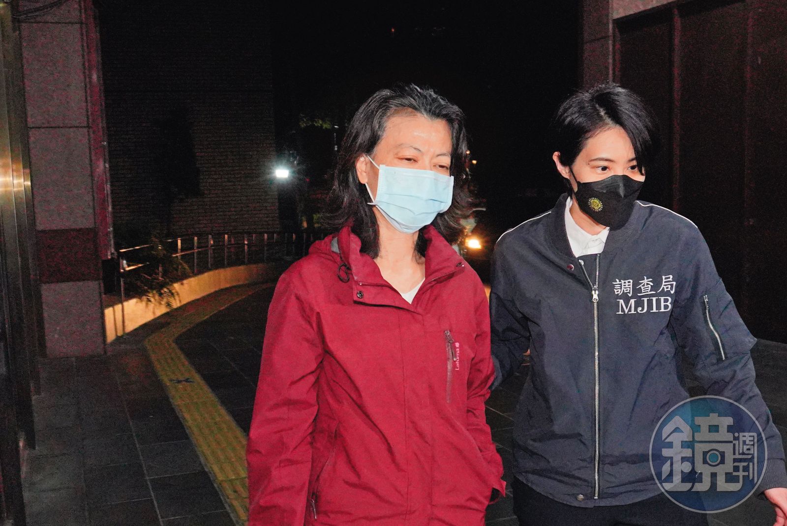 高金素梅助理林怡君（左）曾任部落行銷總監，幫高金穿梭兩岸，並多次接受中國統戰部課程訓練