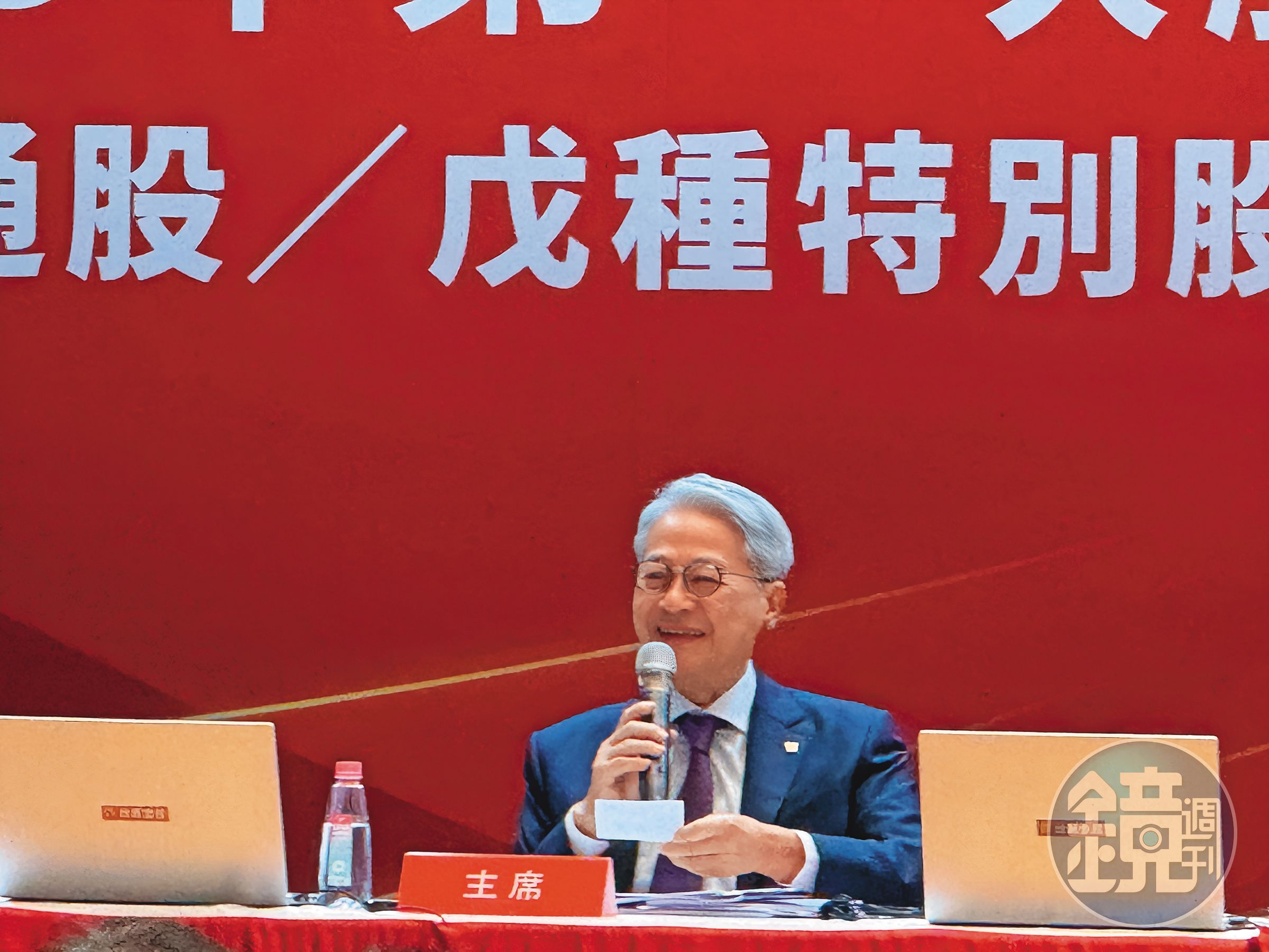 金管會審查新新併最在意就是財務穩健性,吳東亮得面臨新壽千億元增資關卡。