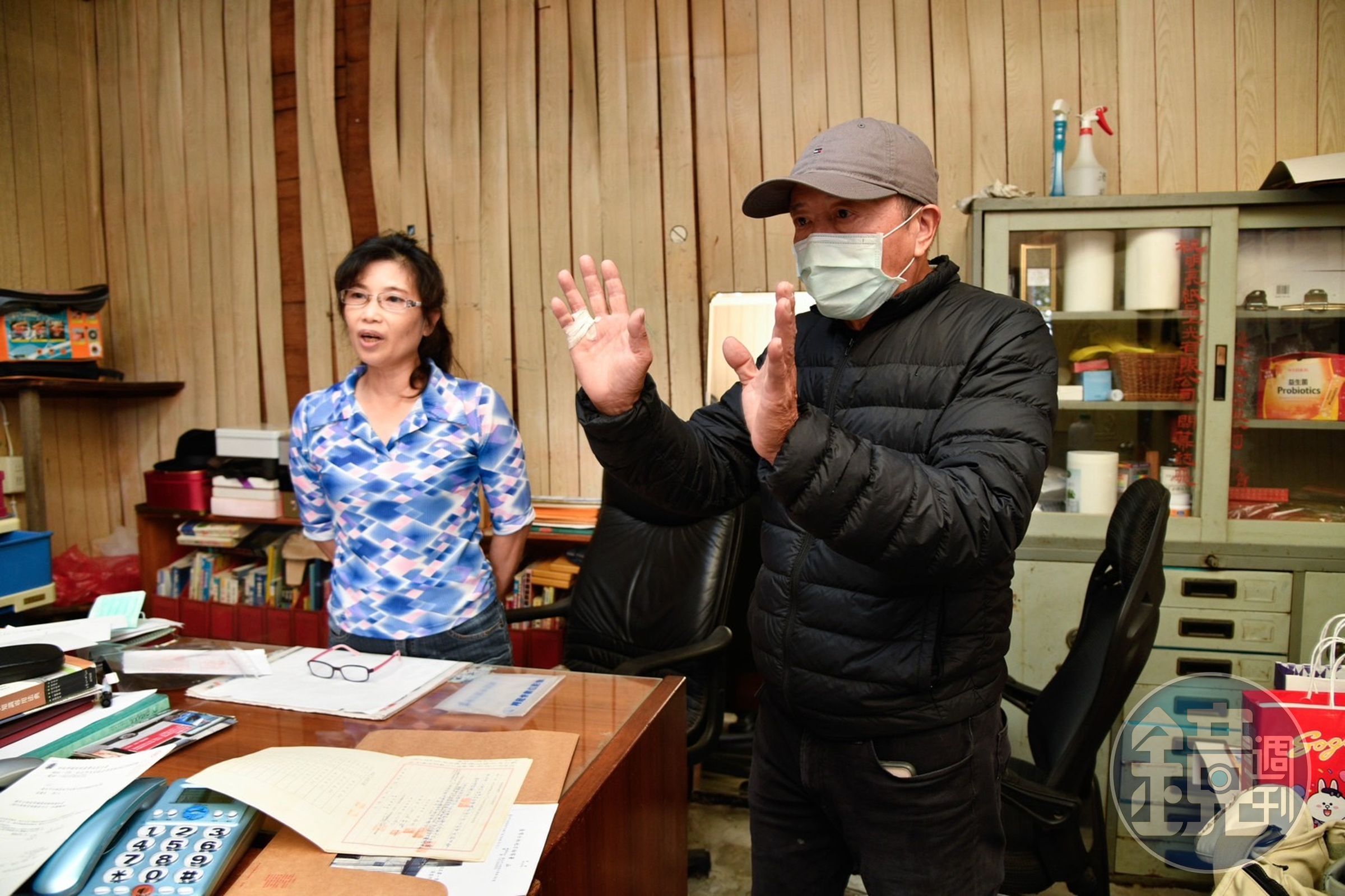吳兆賢夫婦拒搬，要求還地於國家。