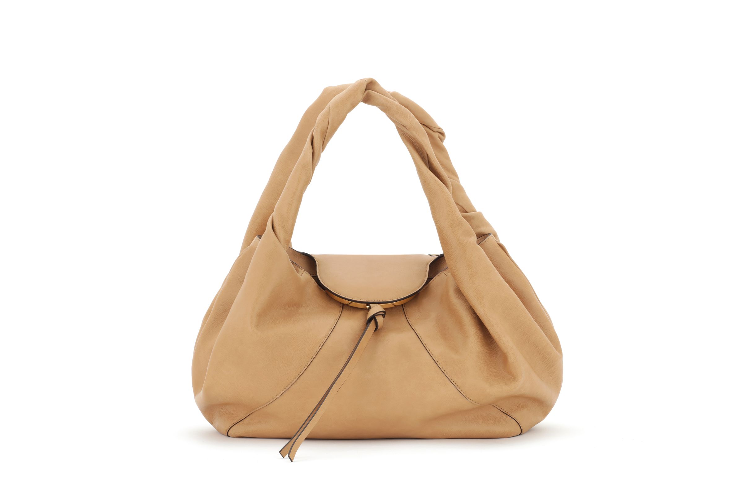 FENDI Spy Bag(標準款)。NT$150,000(FENDI提供)