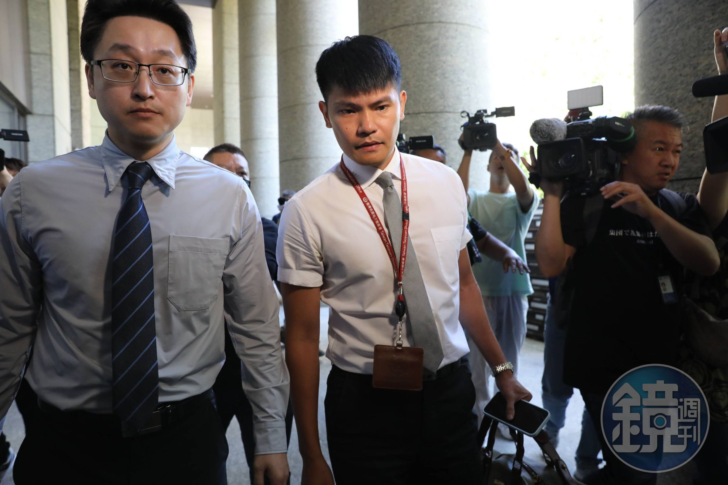 鄭文燦二度獲交保,桃園地檢署主任檢察官呂象吾(左)、檢察官陳嘉義(右)再提抗告。