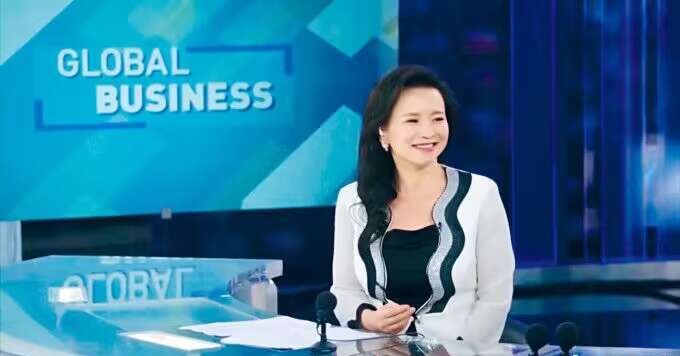 澳洲華裔記者成蕾遭中國當局拘留3年多，最新消息指出她已被釋放，並返回澳洲與家人團聚。（翻攝微博@孤烟暮蝉）