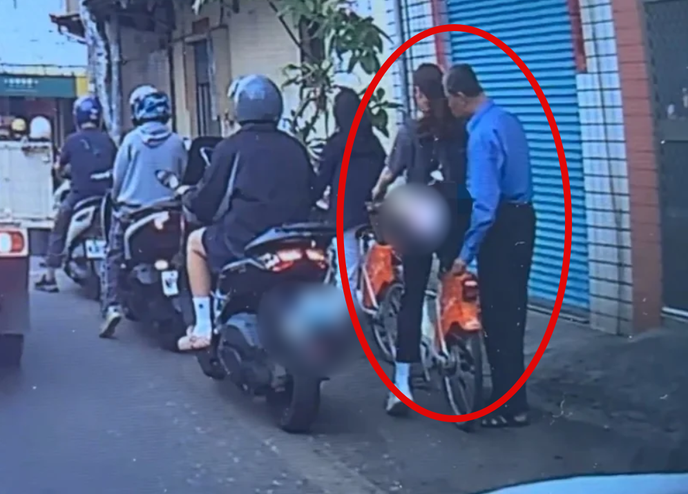 高雄市大寮區日前發生一名老翁趁停等紅燈之際性騷擾少女。（翻攝自threads）