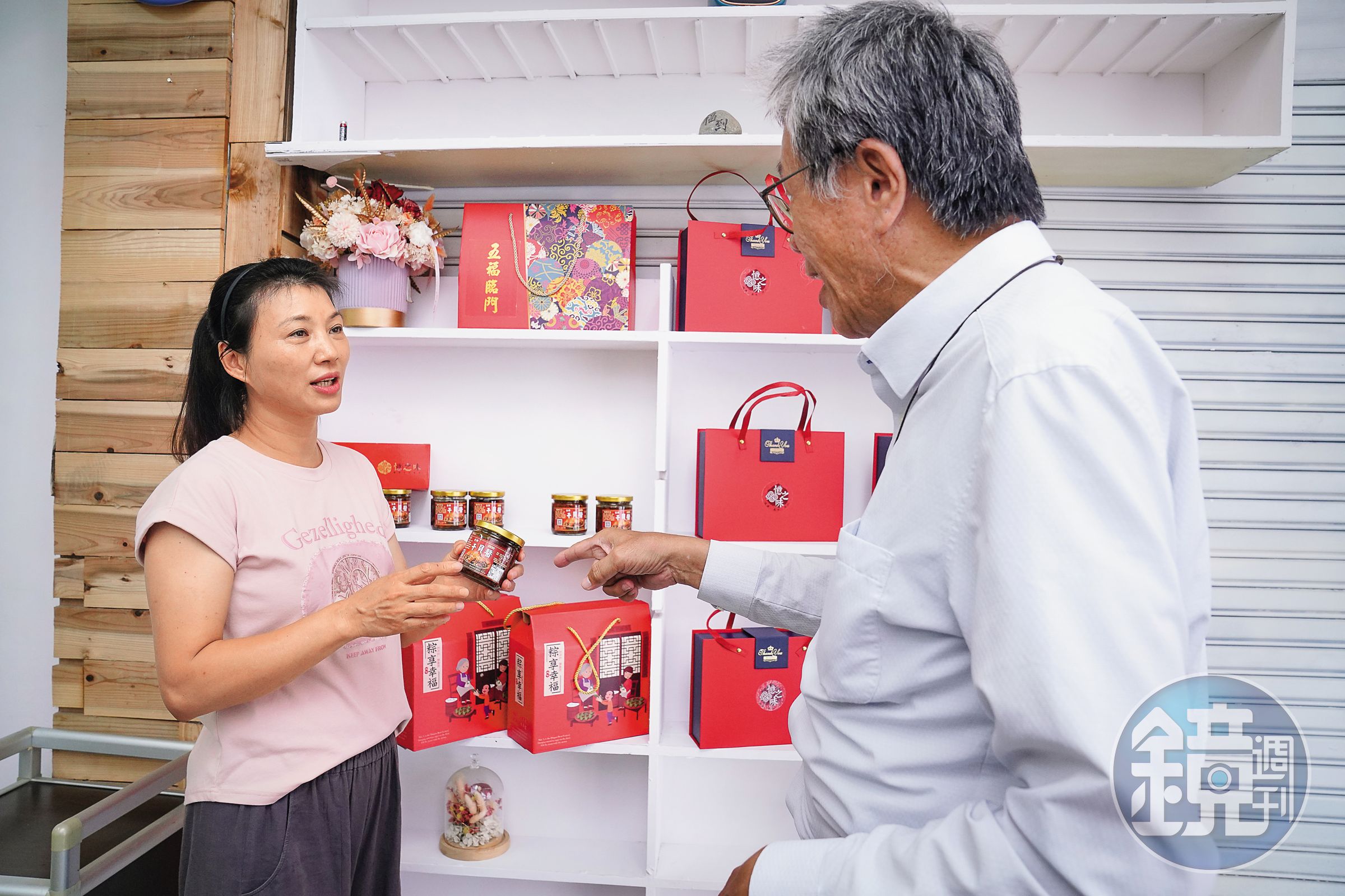 客人如果想買干貝醬送禮，也可以選擇禮盒裝。
