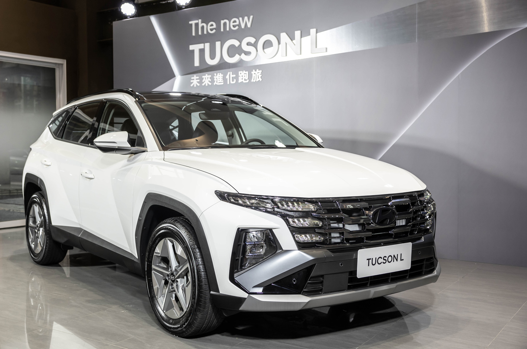 全新TUCSON L擁有創新設計的前衛出眾外觀