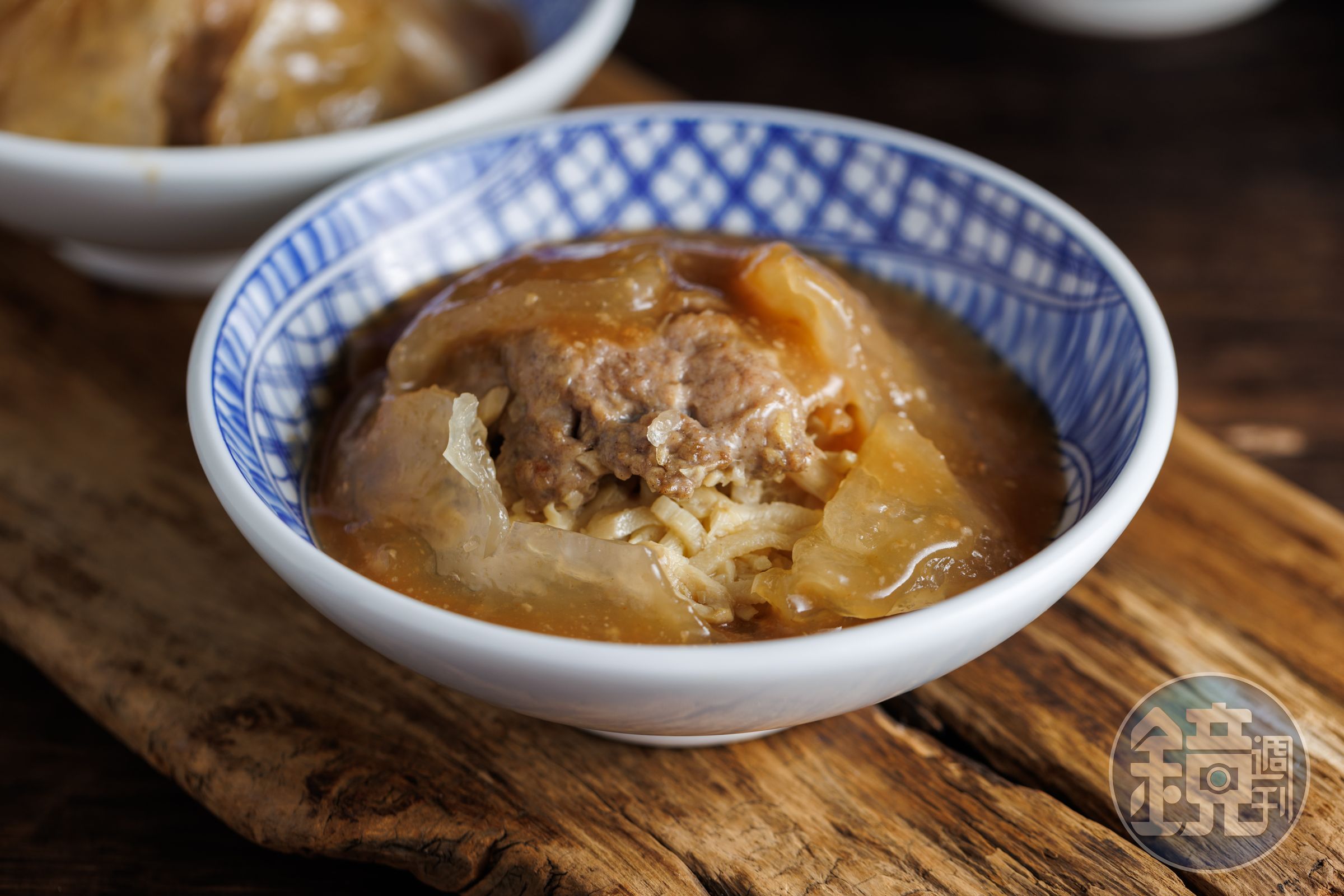 外型圓嘟嘟，內裡包裹豐富餡料的肉圓，應該擔當夏節的食物主角。（圖為南機場彰化肉丸）