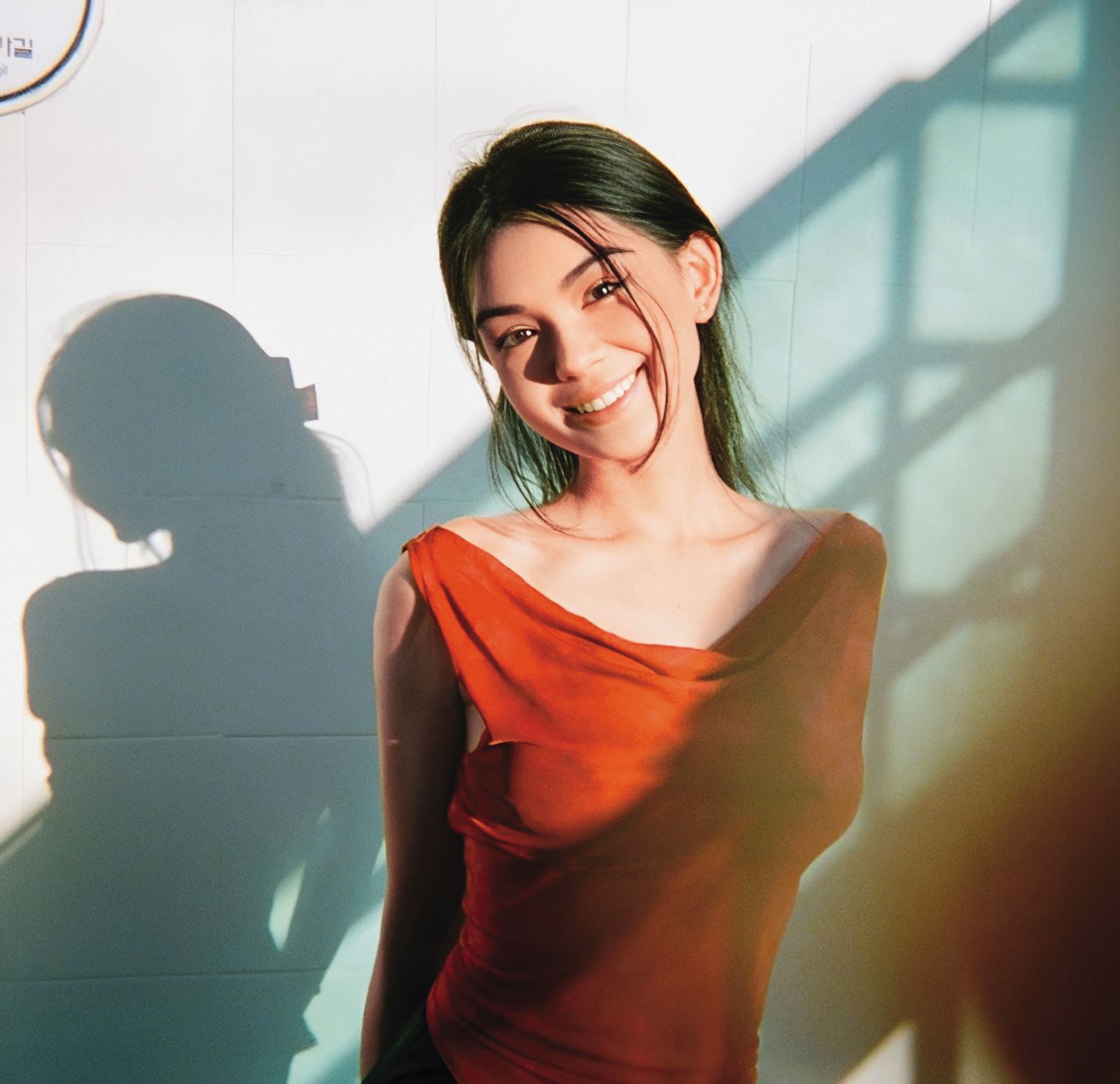 阮經天現任女友徐小姐也有著混血美貌，還具備白富美的背景，並無藉著緋聞有意成名。（翻攝自that xu IG）