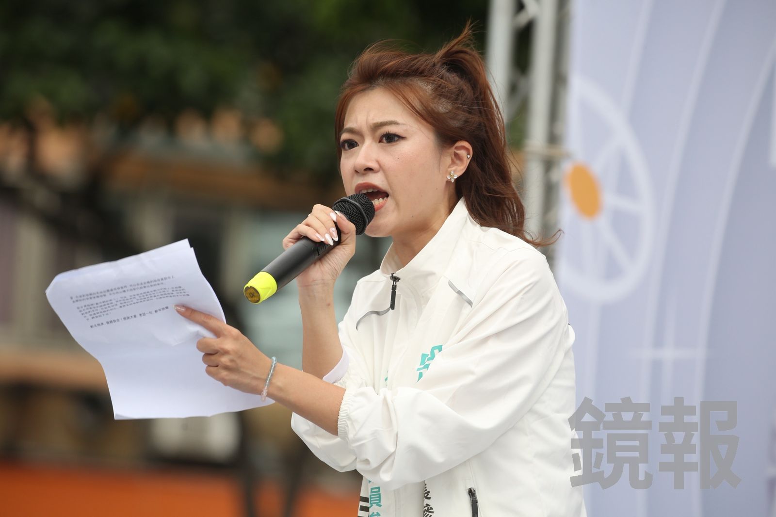 林子宇今在新北三重的民眾黨誓師大會上對黃國昌當年的一句力挺感性告白。（鏡報董孟航）