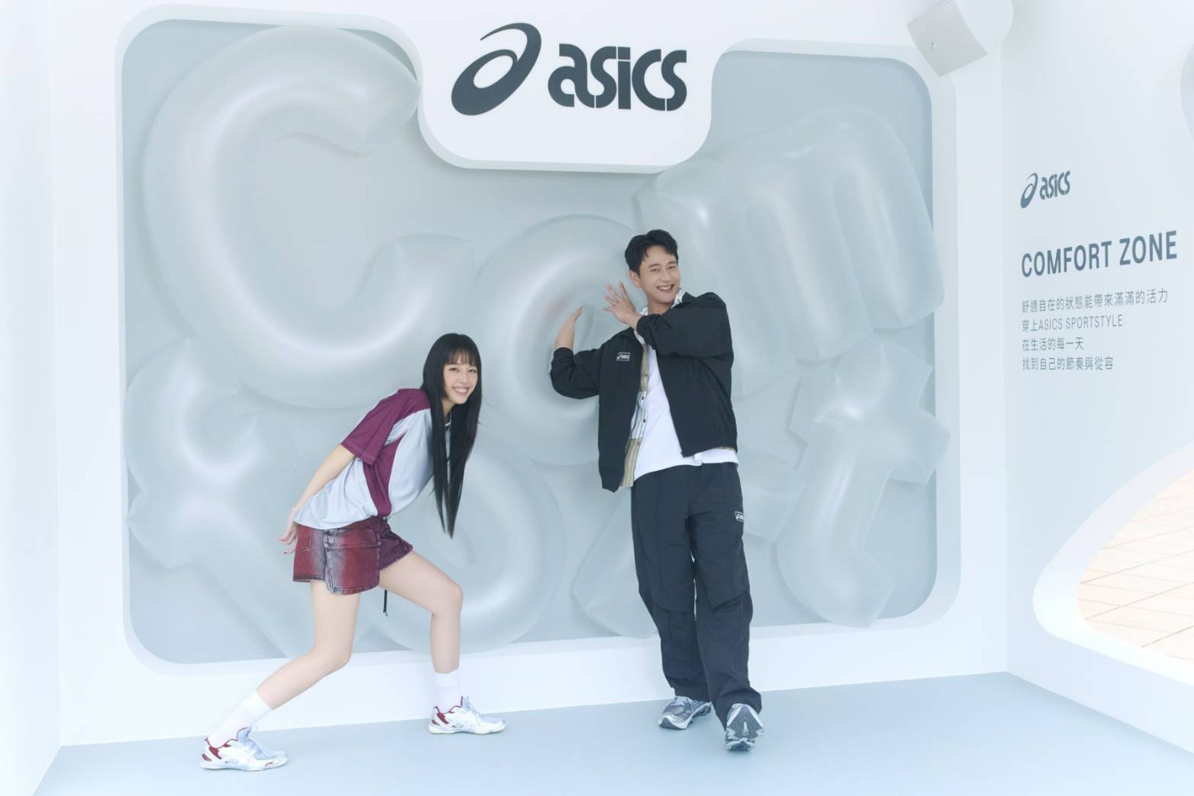 劉冠廷與王渝萱現身運動品牌活動,演繹夏日新品。(ASICS提供)