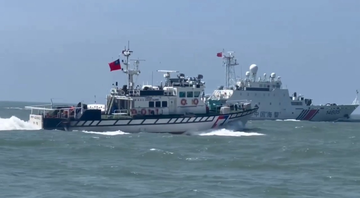 中國海警船密集出現在金門海域。（海巡署提供）