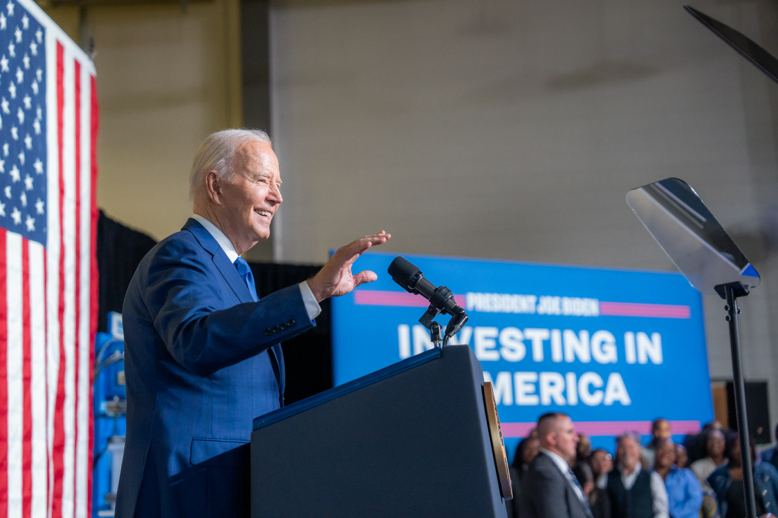 美國總統拜登卸任前夕，宣布對中國綠能產品和鎢製品加徵關稅。（翻攝X@POTUS）