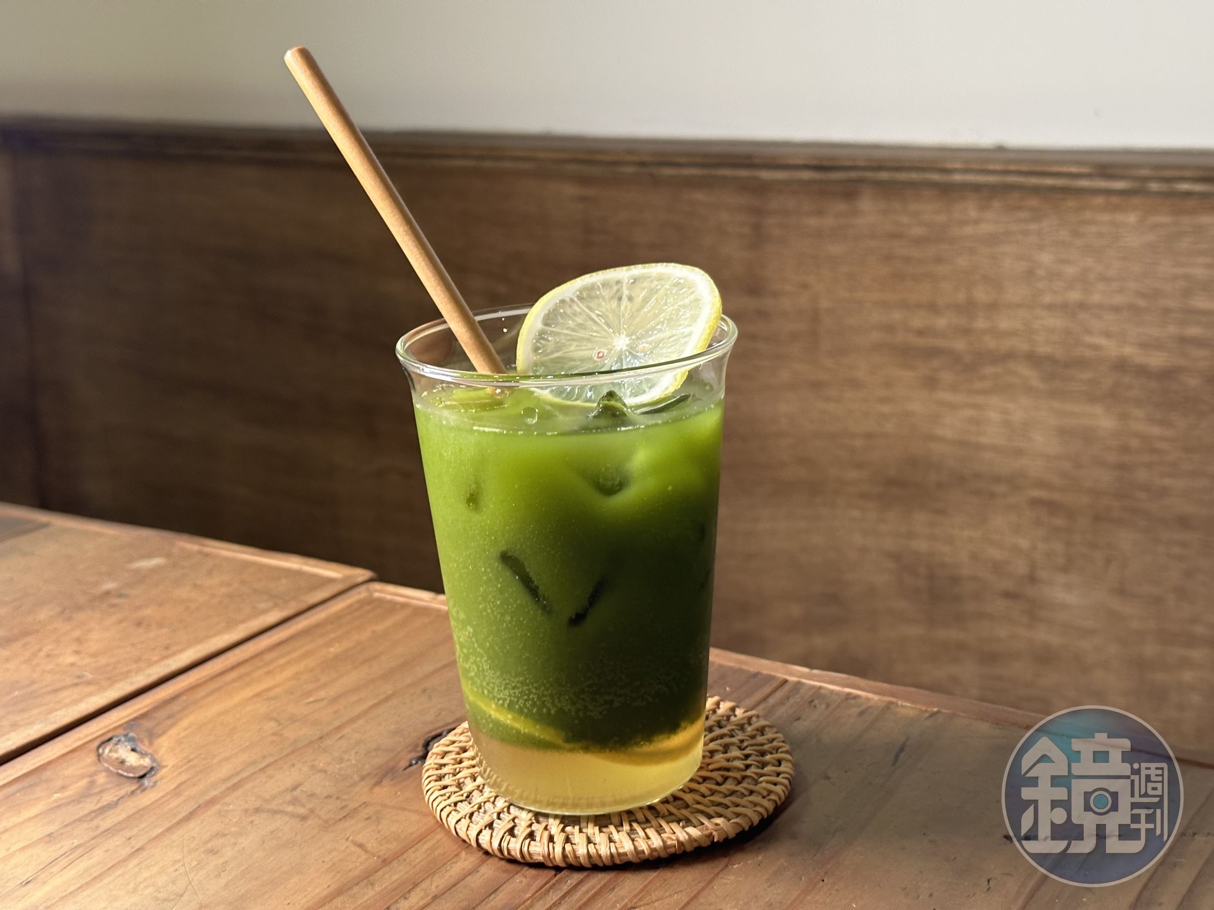 「宇治利休抹茶檸檬氣泡」茶味濃厚，涼爽氣泡感可刷洗味蕾。（150元／杯）