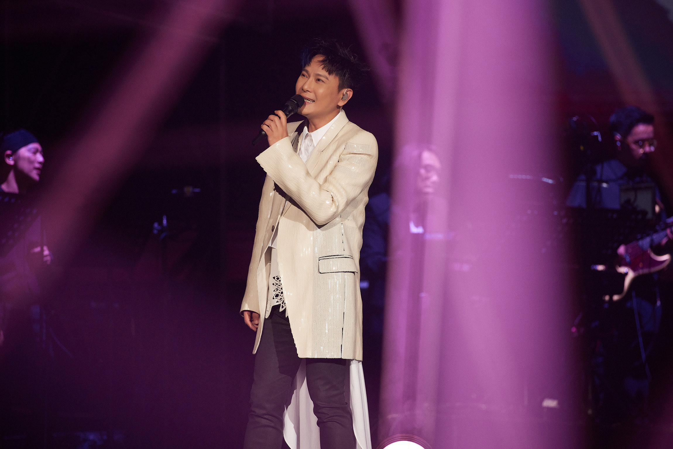 張信哲《未來式終極版》世界巡迴演唱會4月20日在能容納8萬人的上海體育開唱。（潮水音樂提供）