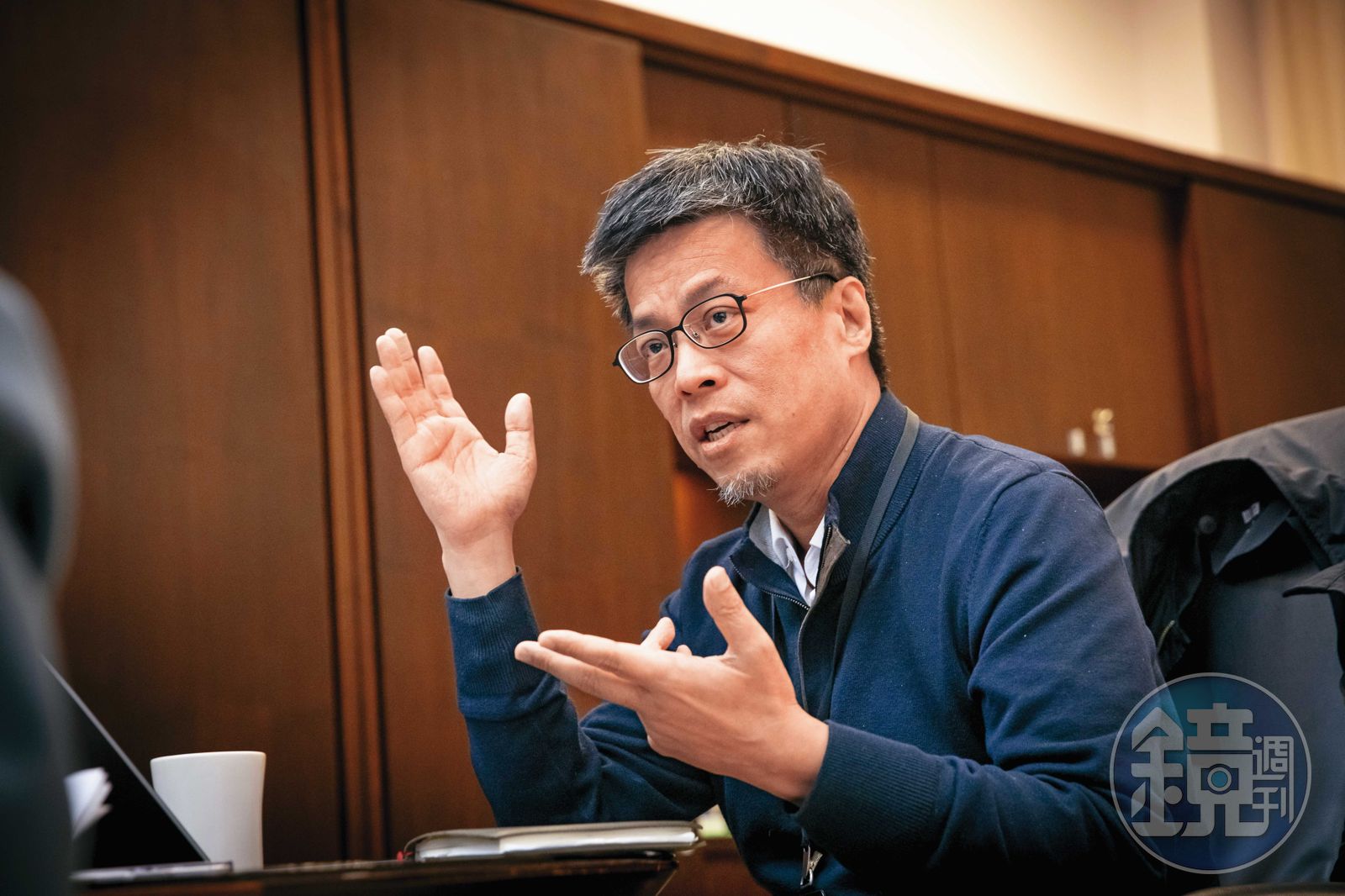 中國憑什麼抓台灣人7／一邊肉搜一邊招降！台灣資通電軍收不明訊息：「要不要和我們合作？」