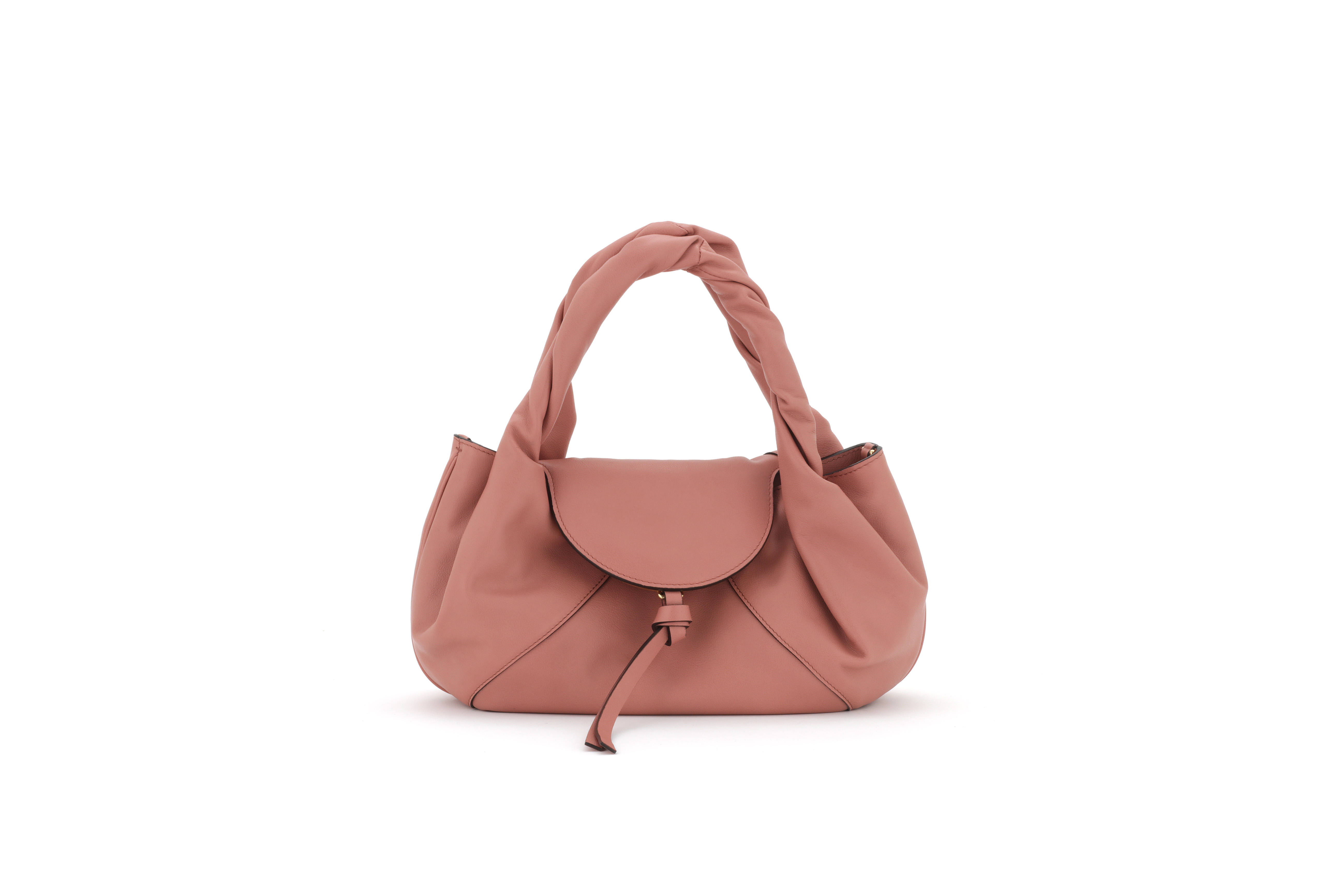 FENDI Spy Bag（小型）。NT$115,000（FENDI提供）