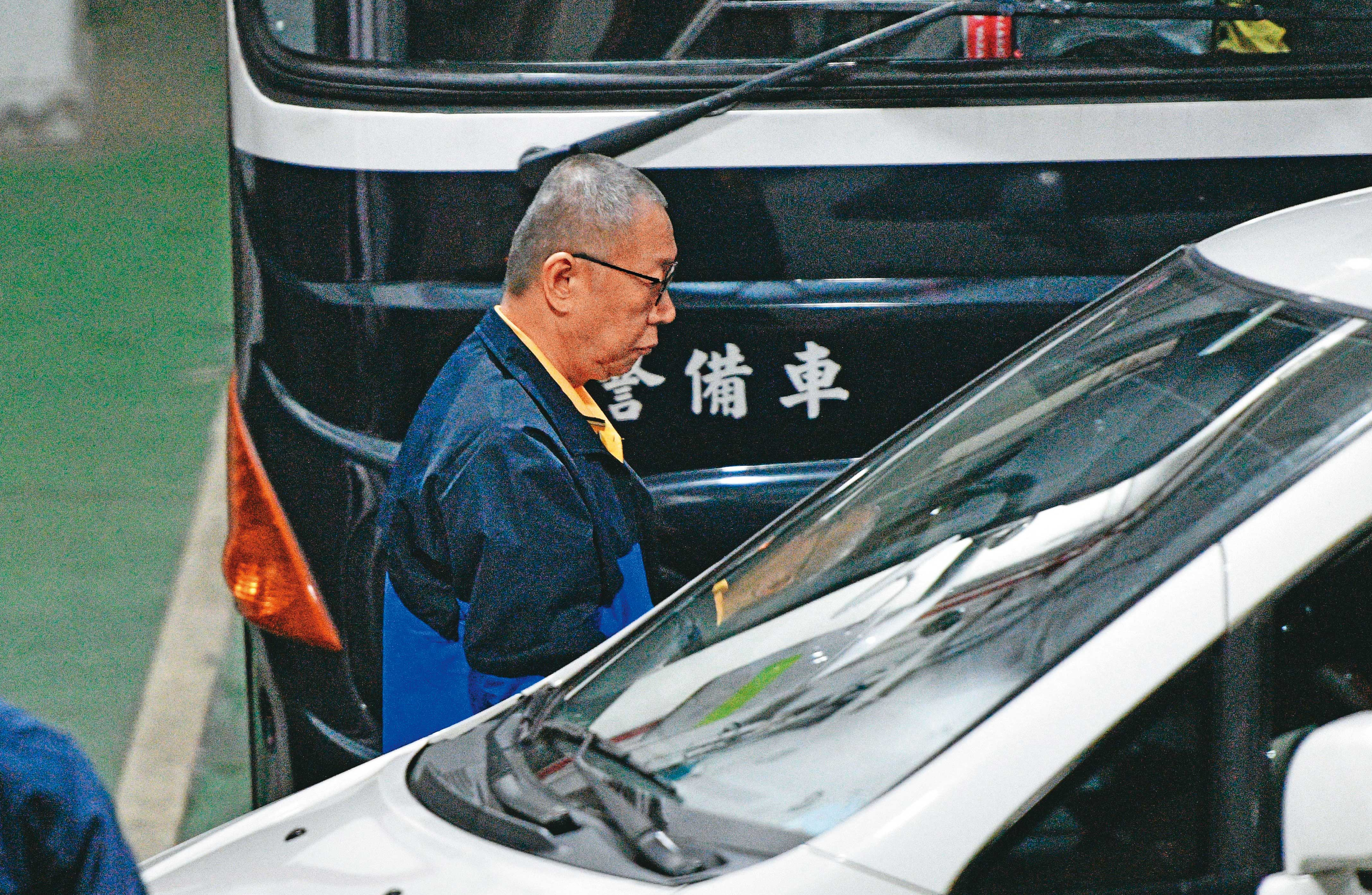 民眾黨主席柯文哲9月5日遭收押後認為,還有北士科及台智光案不知要被押多久,指定黃國昌接黨主席。